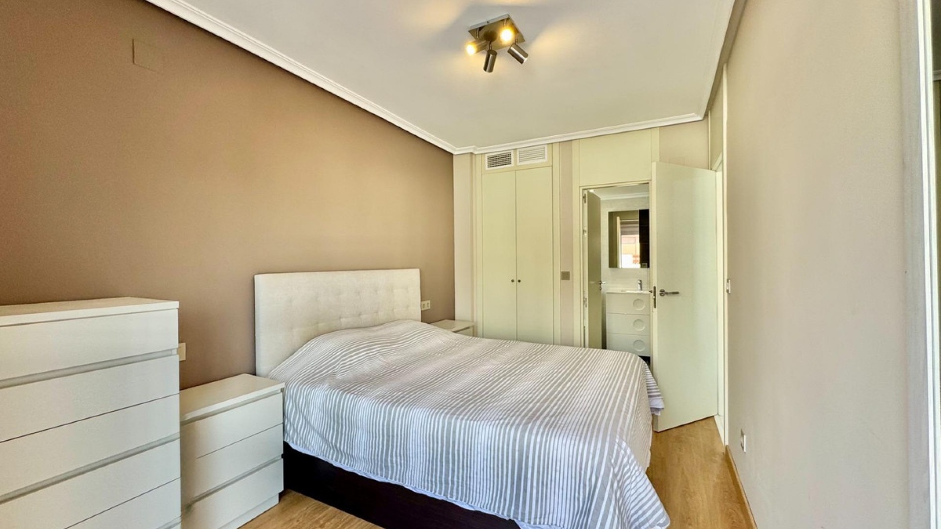 Resale - Apartment - Punta Prima - Costa Blanca South