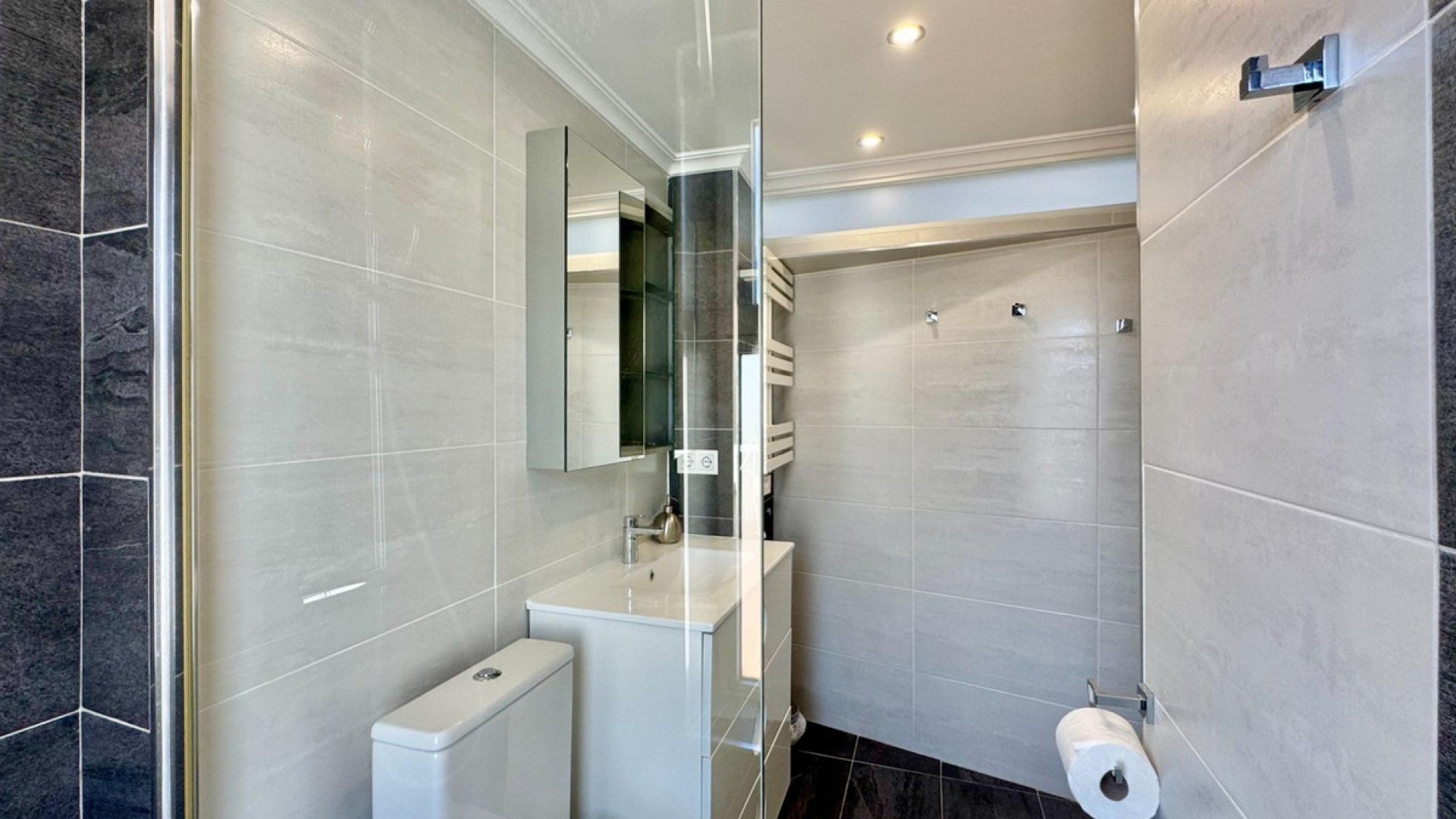 Resale - Apartment - Punta Prima - Costa Blanca South