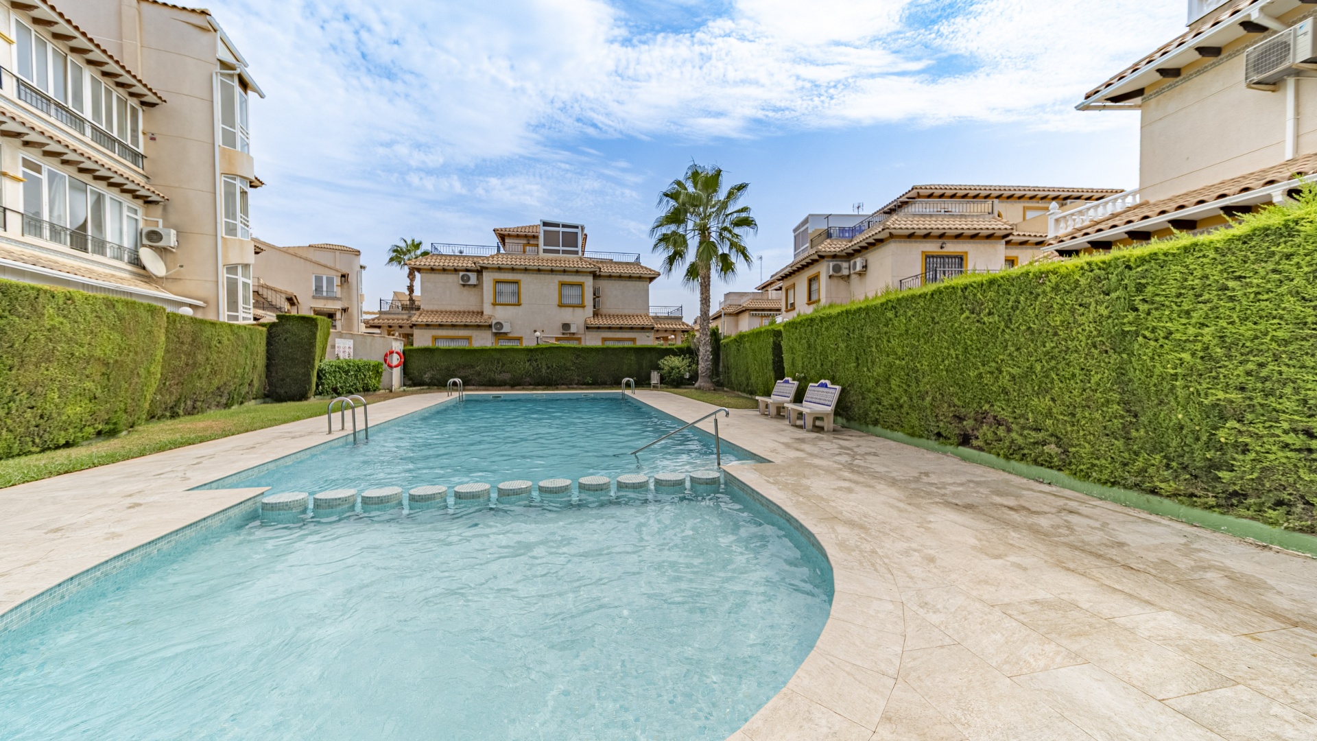 Resale - Apartment - Punta Prima - la campana