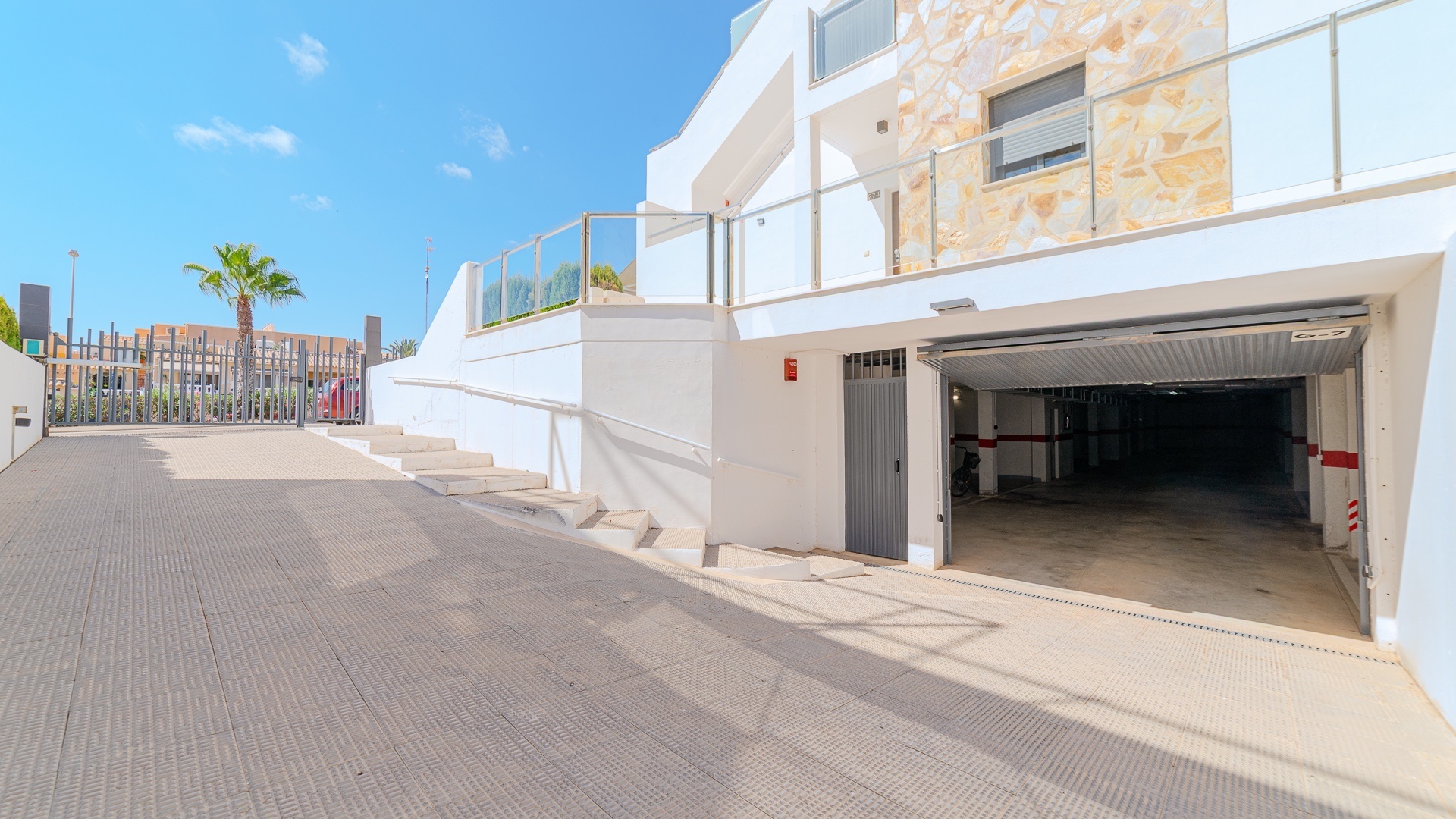 Resale - Apartment - Punta Prima - la cenula