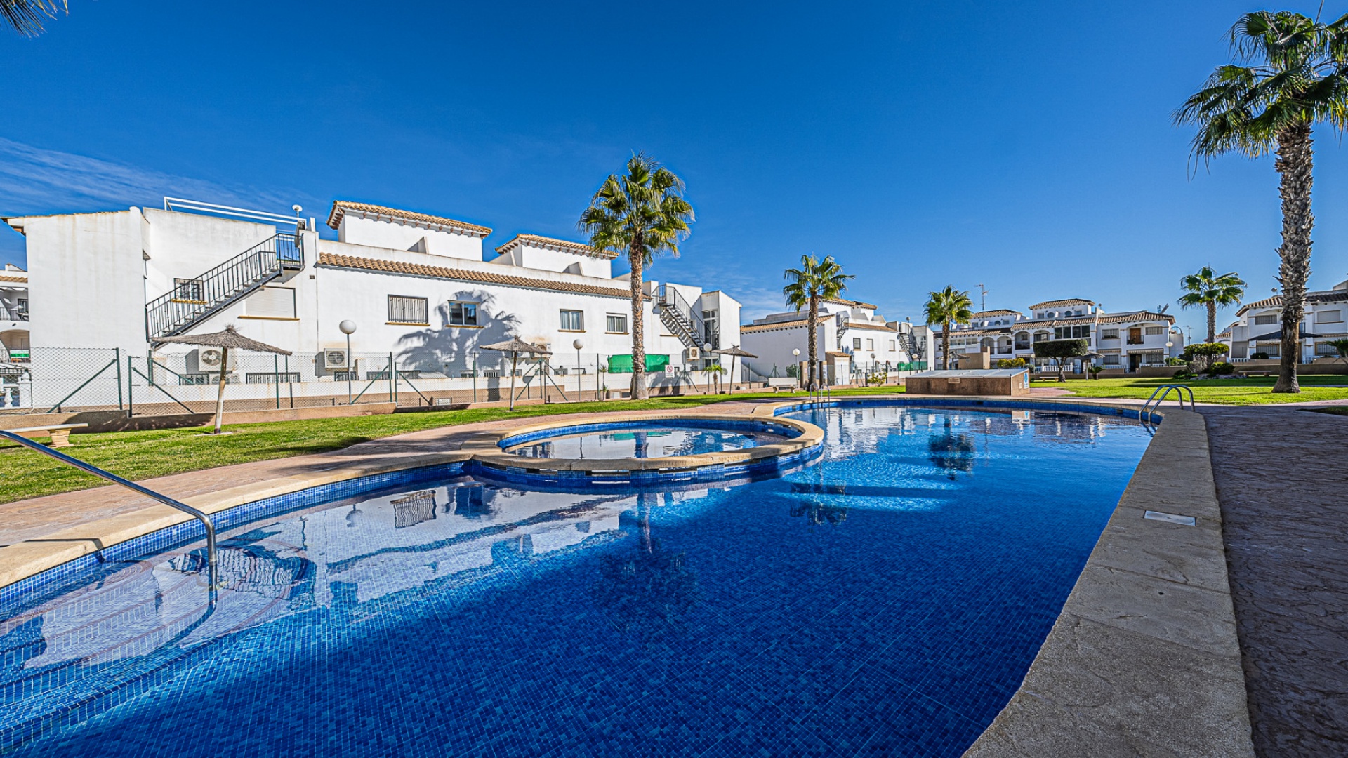 Resale - Apartment - Punta Prima - La Cinuelica