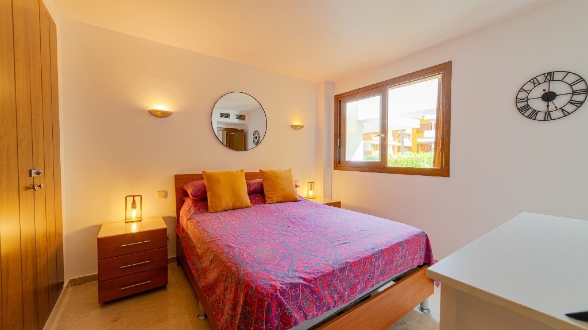 Resale - Apartment - Punta Prima - la entrada