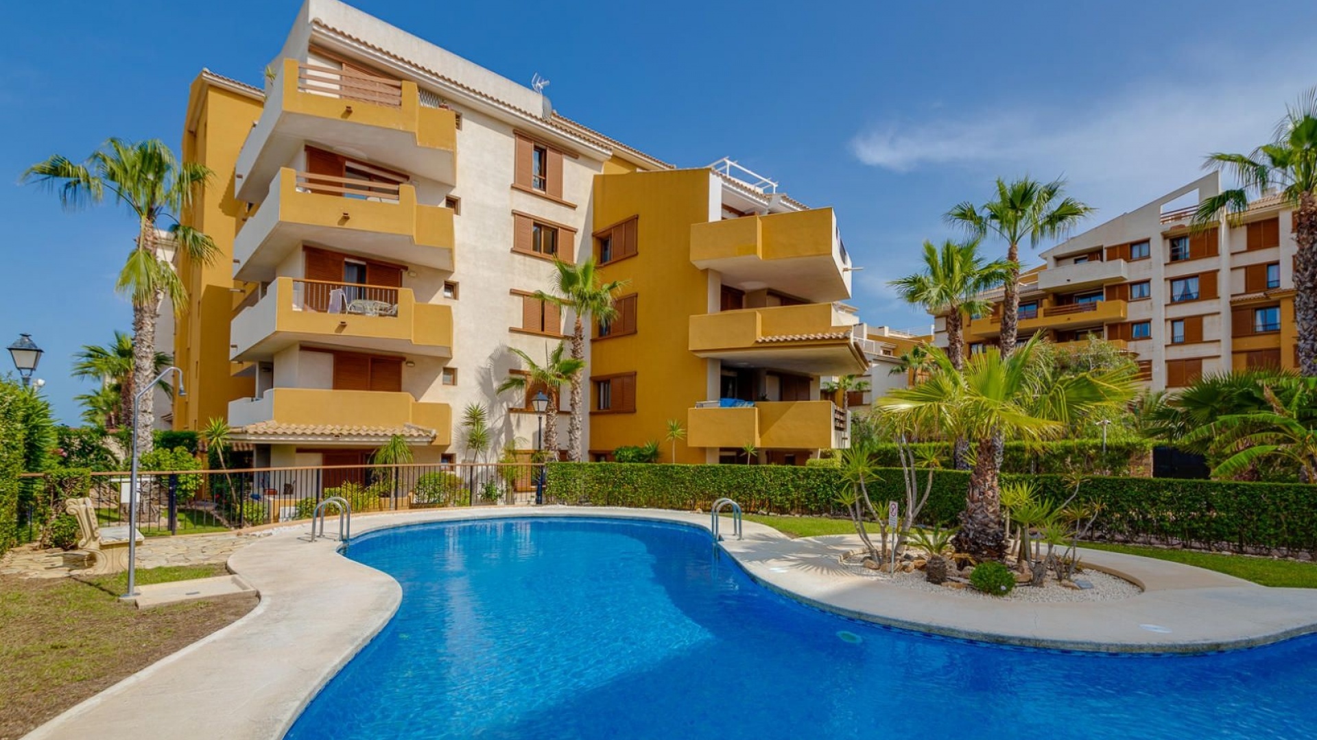 Resale - Apartment - Punta Prima - La Recoleta