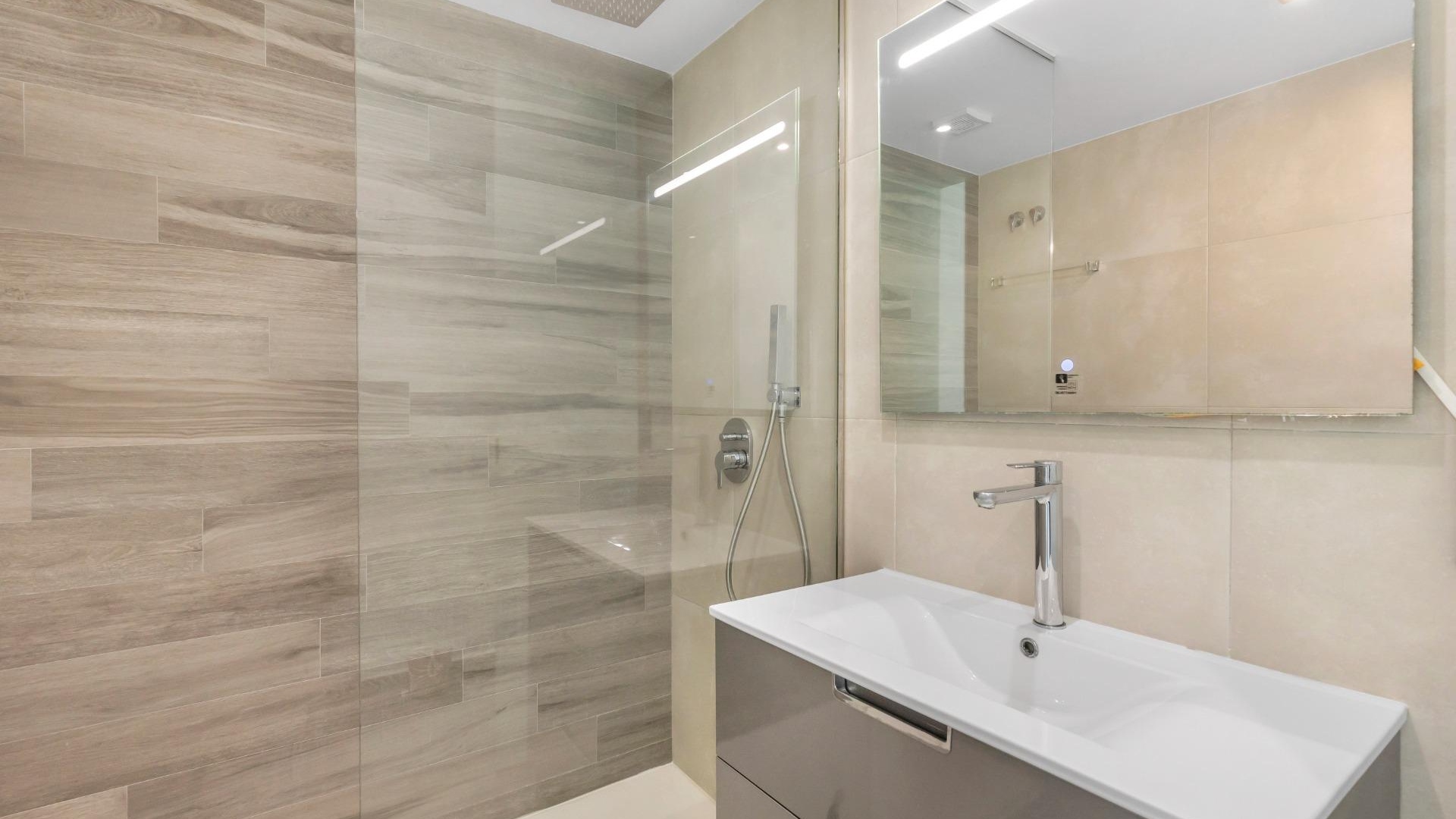 Resale - Apartment - Punta Prima - oasis beach