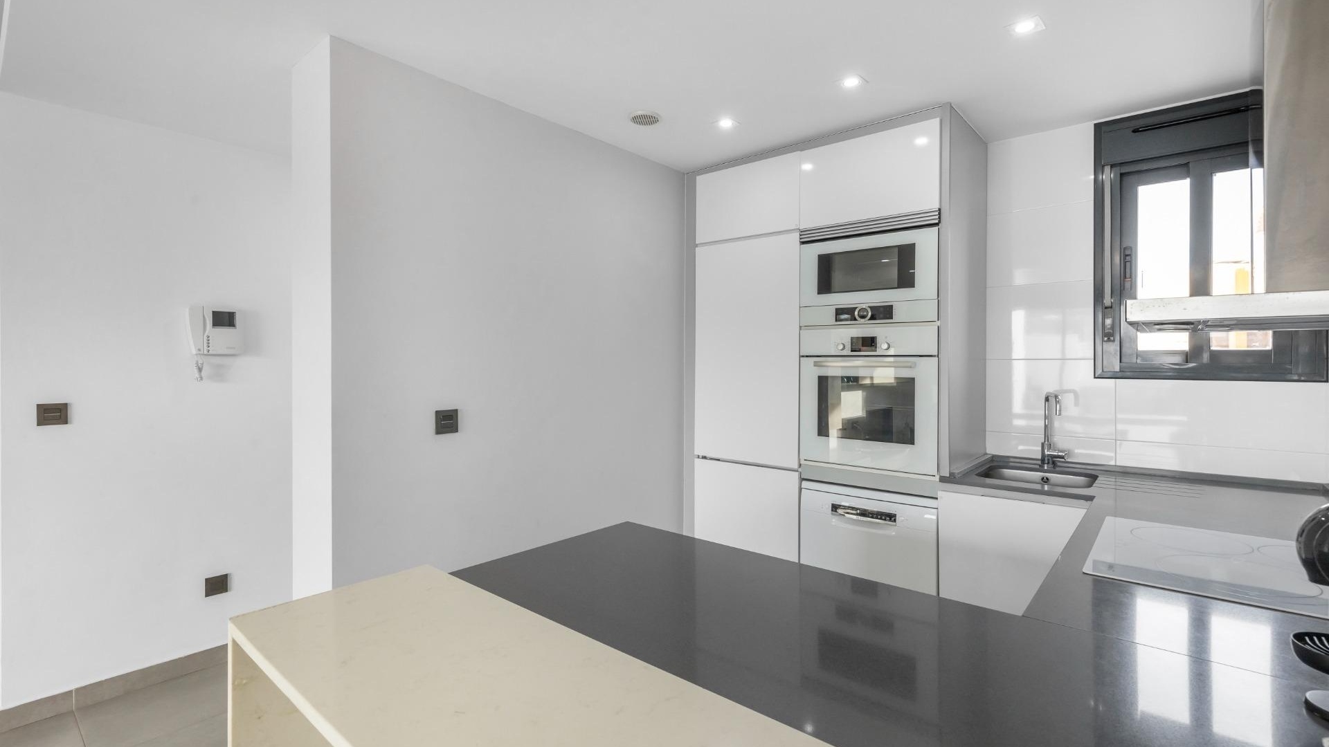 Resale - Apartment - Punta Prima - oasis beach