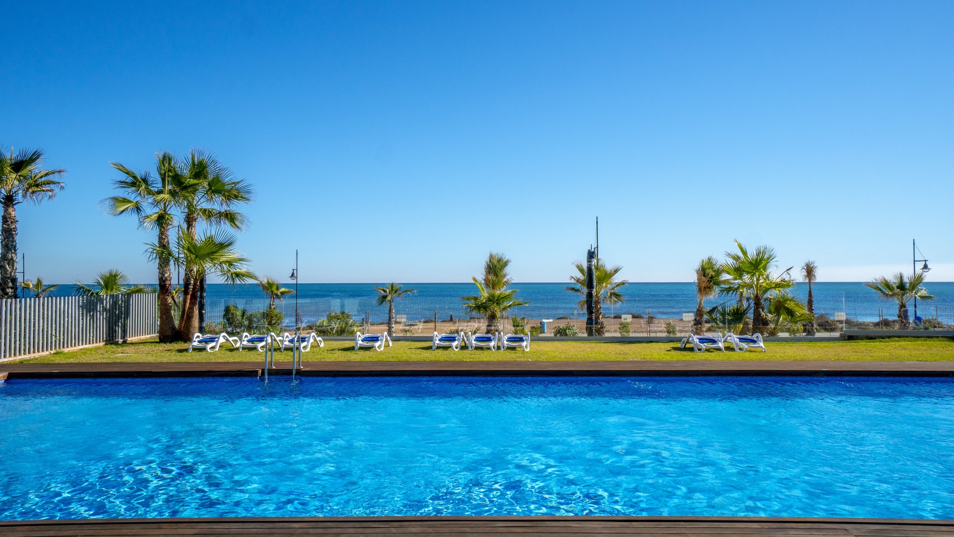 Resale - Apartment - Punta Prima - Panorama Mar