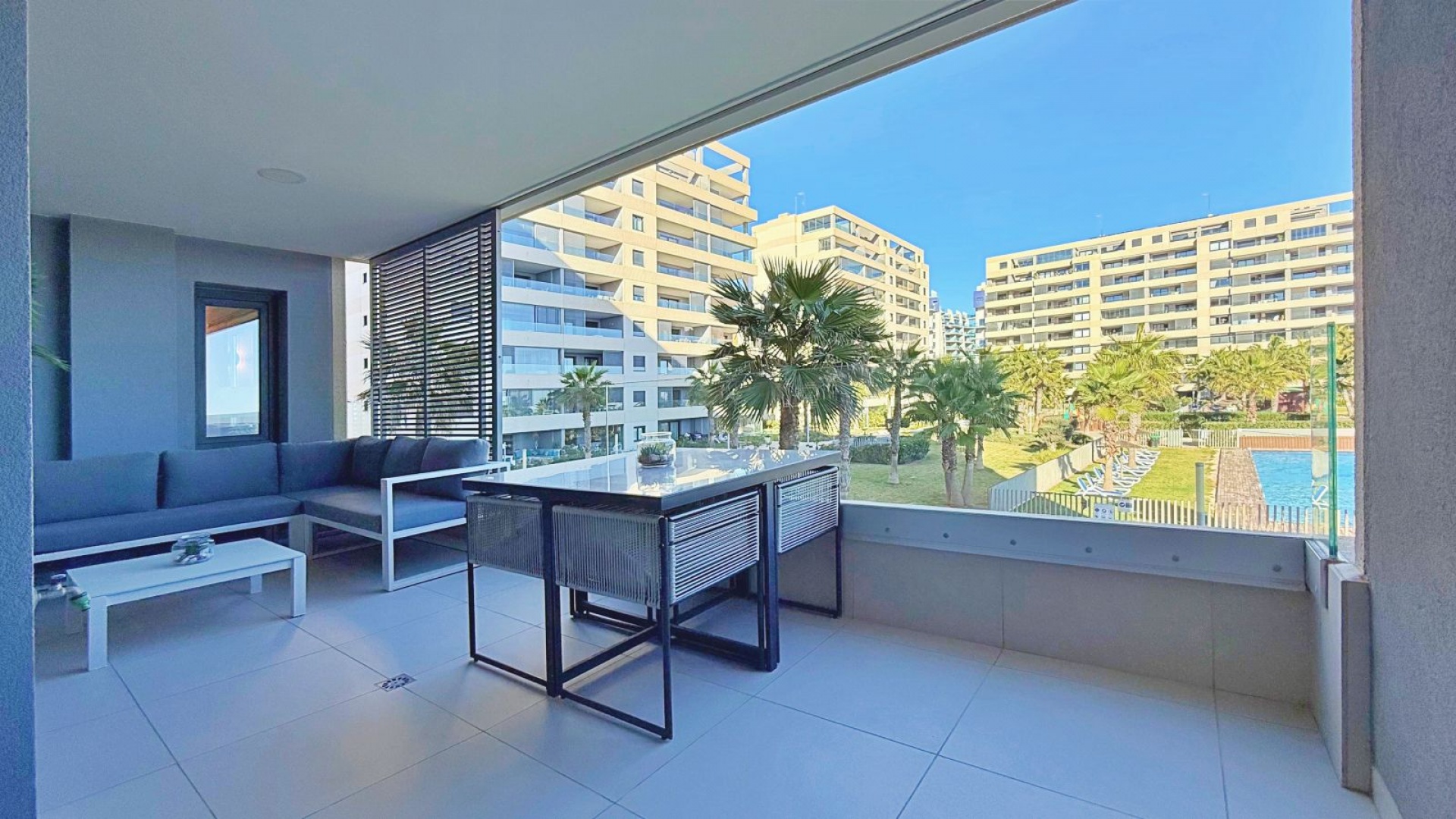 Resale - Apartment - Punta Prima - Panorama Mar