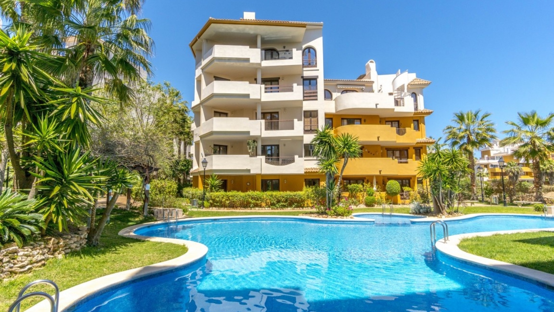 Resale - Apartment - Punta Prima - panorama park