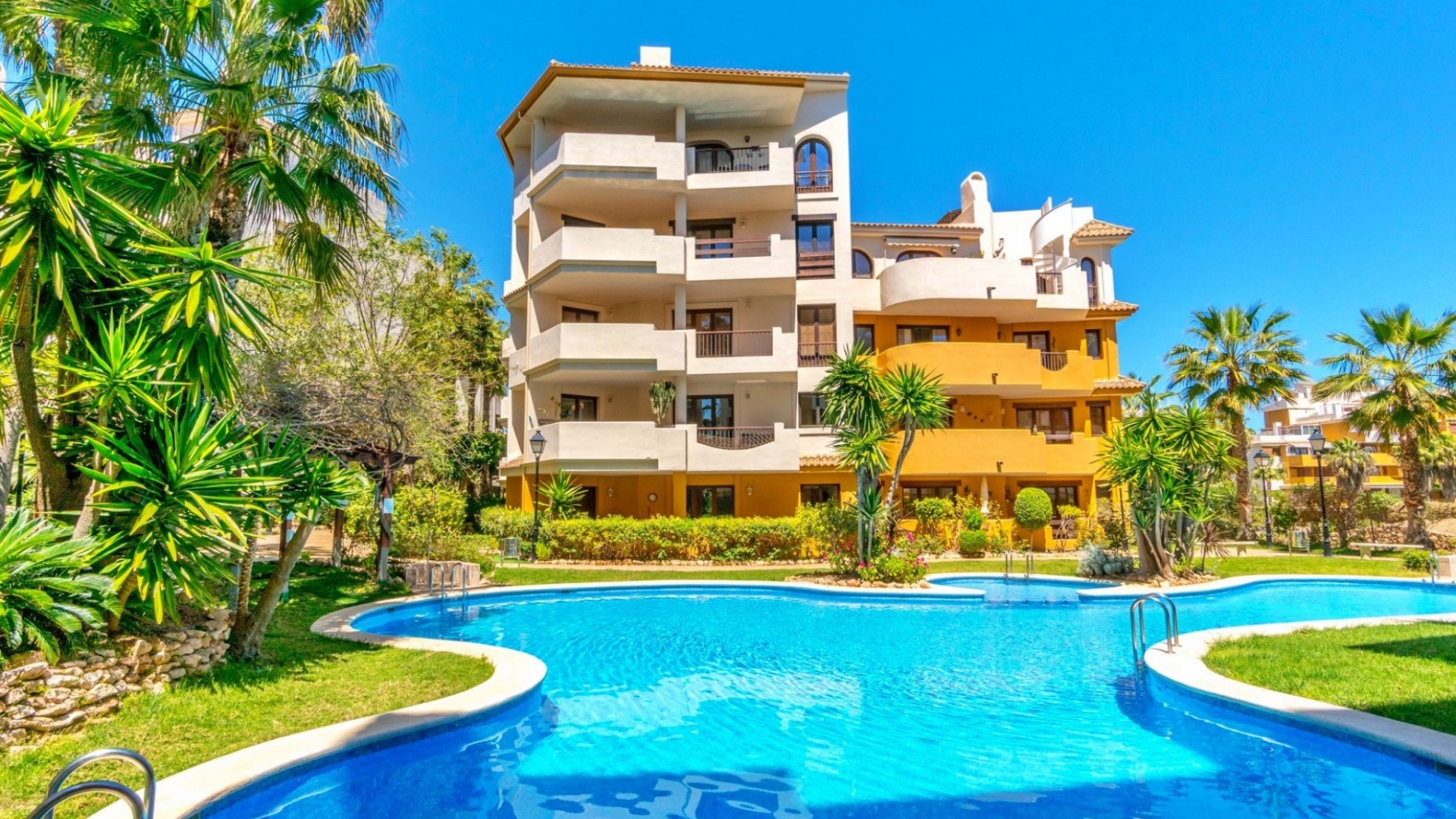 Resale - Apartment - Punta Prima - panorama park