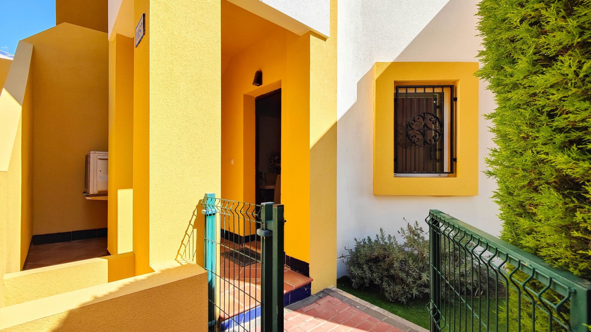 Resale - Apartment - Punta Prima - punta marina