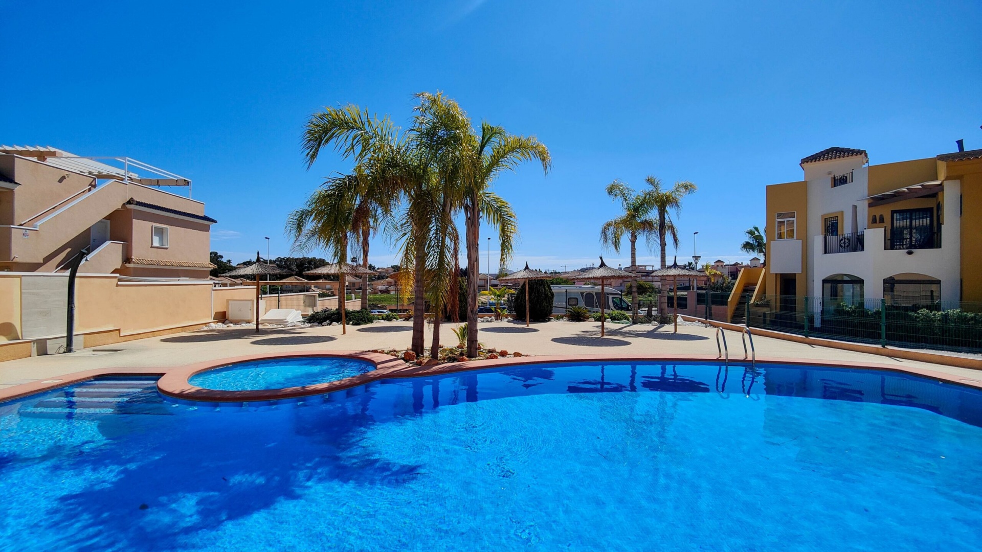 Resale - Apartment - Punta Prima - punta marina