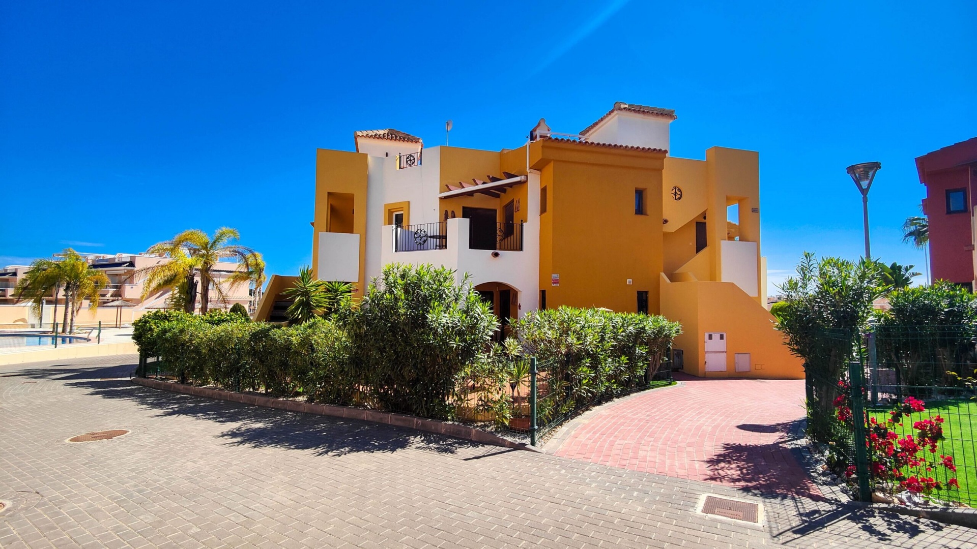 Resale - Apartment - Punta Prima - punta marina