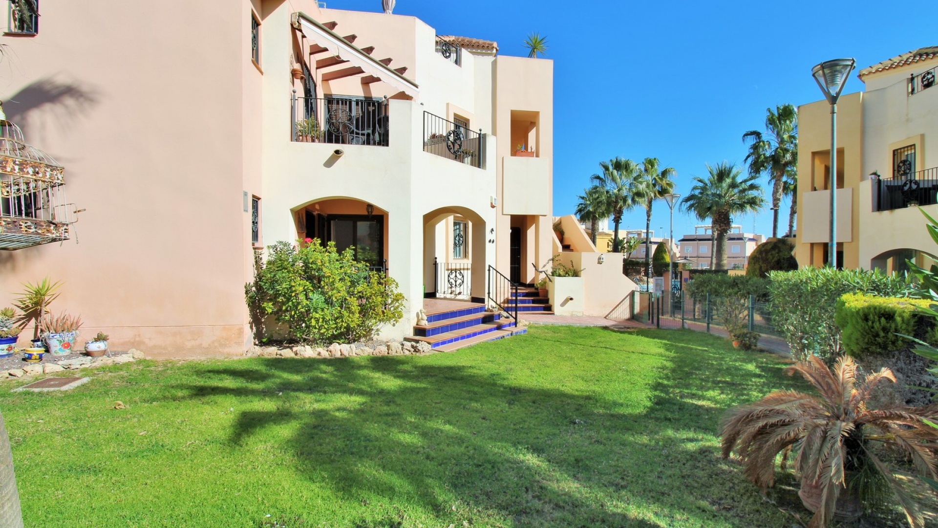 Resale - Apartment - Punta Prima - punta marina