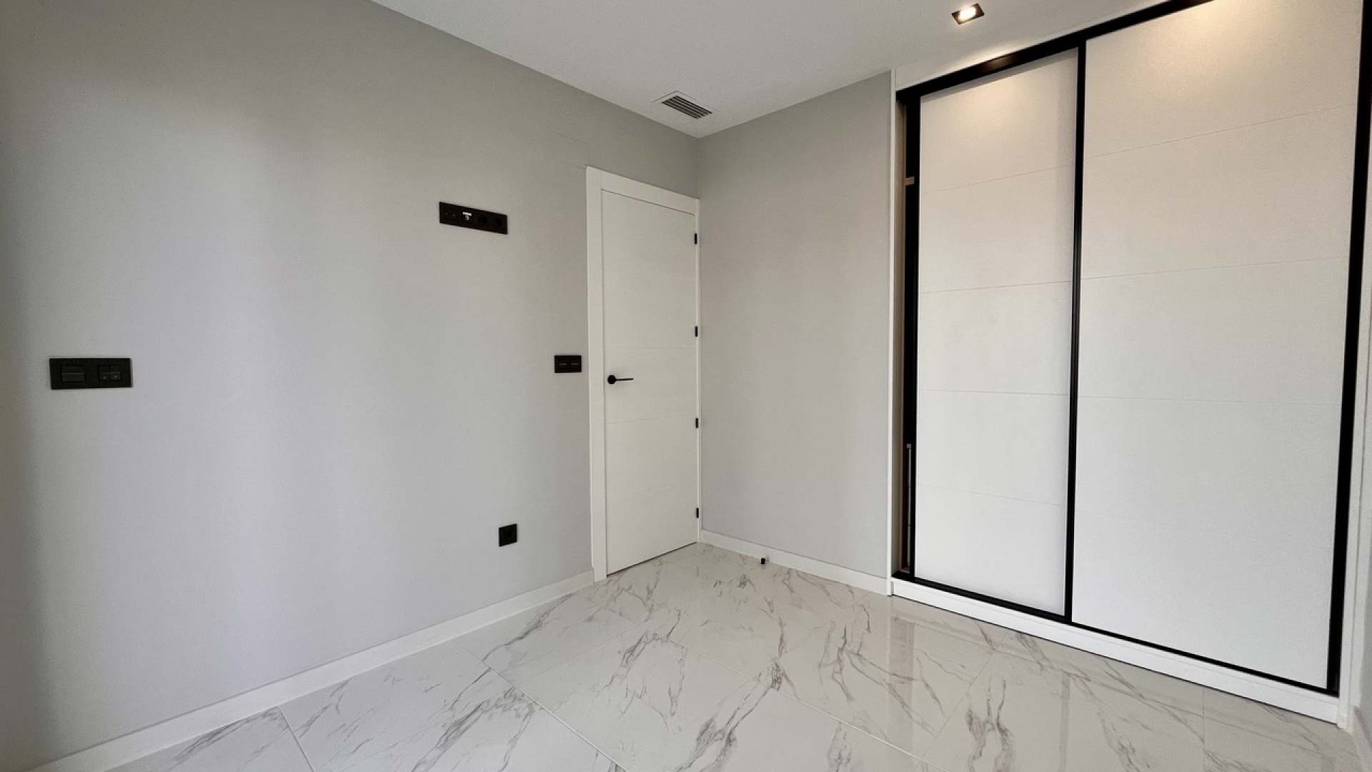 Resale - Apartment - Punta Prima - Res. Innova Beach