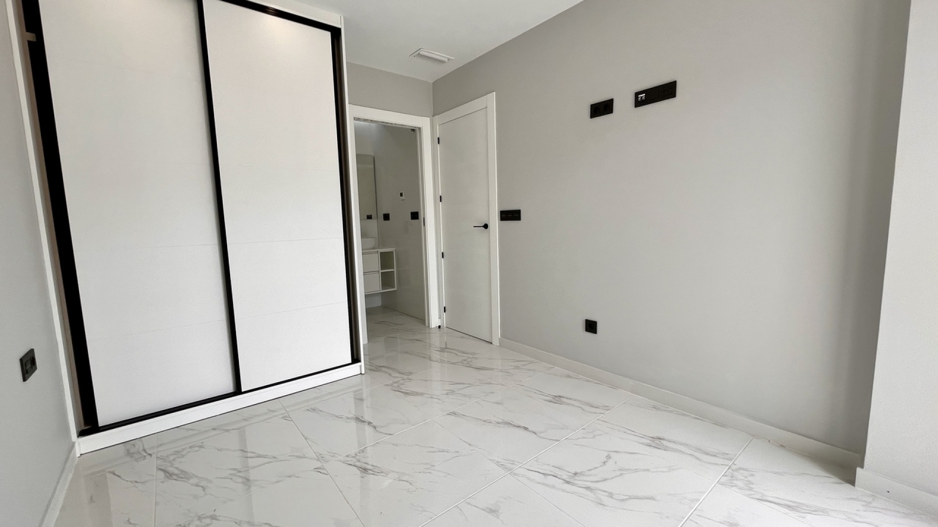 Resale - Apartment - Punta Prima - Res. Innova Beach