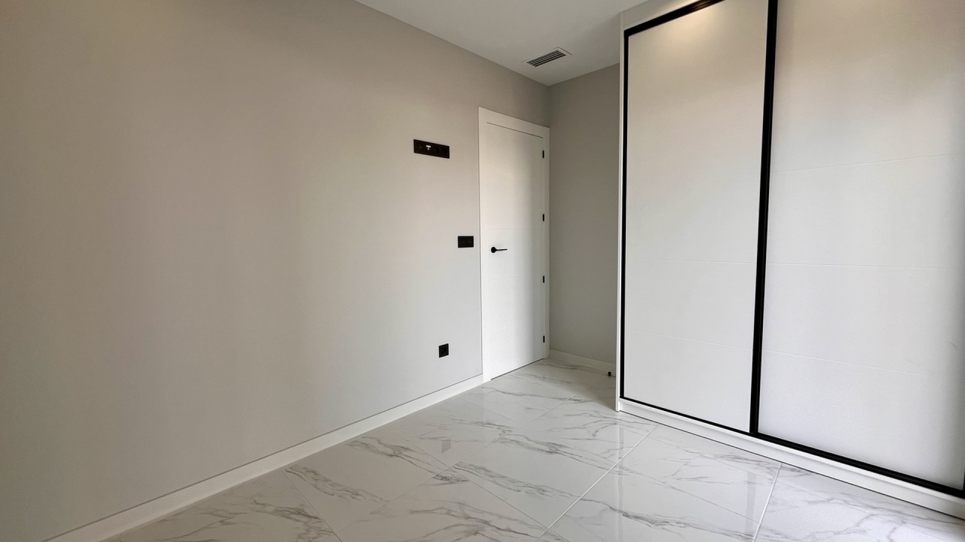 Resale - Apartment - Punta Prima - Res. Innova Beach