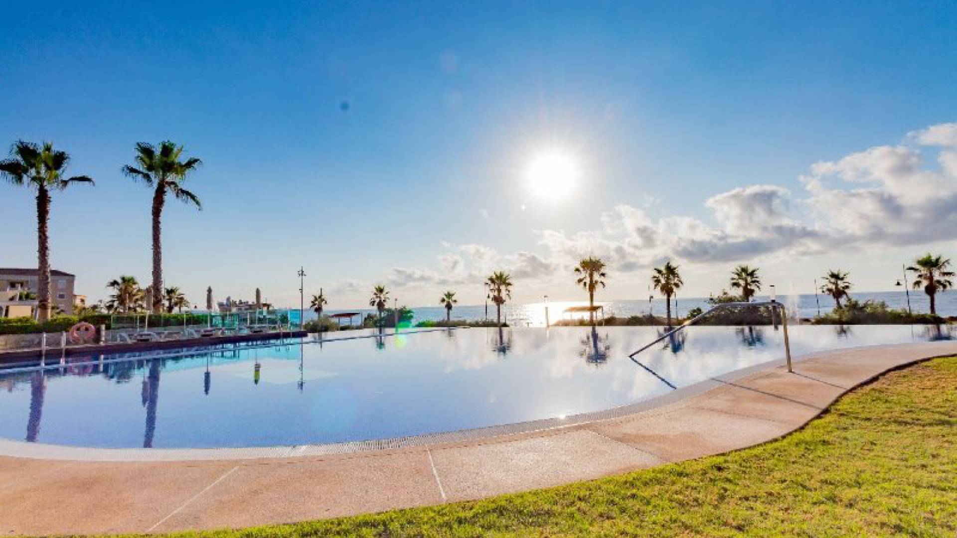 Resale - Apartment - Punta Prima - Res. Sea Senses