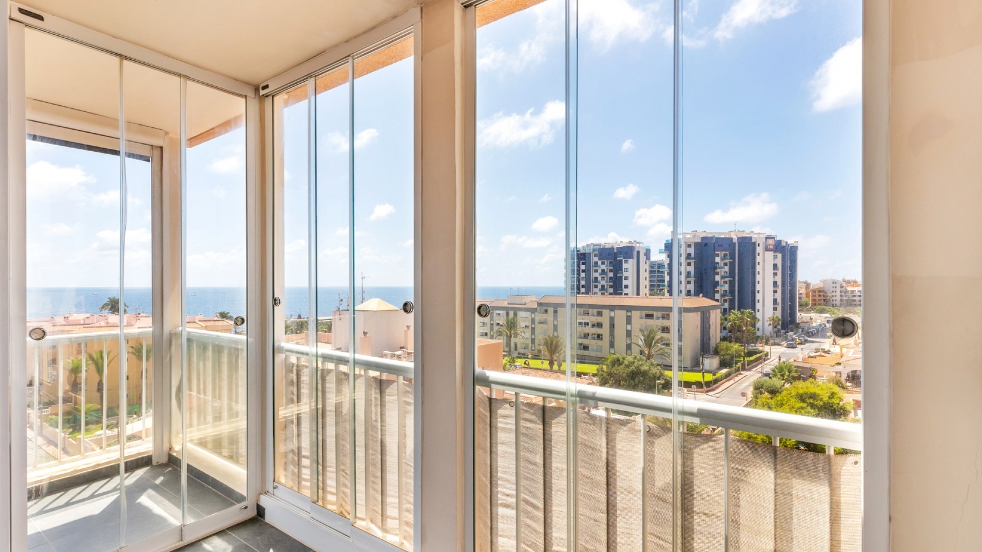 Resale - Apartment - Punta Prima - rocio del mar