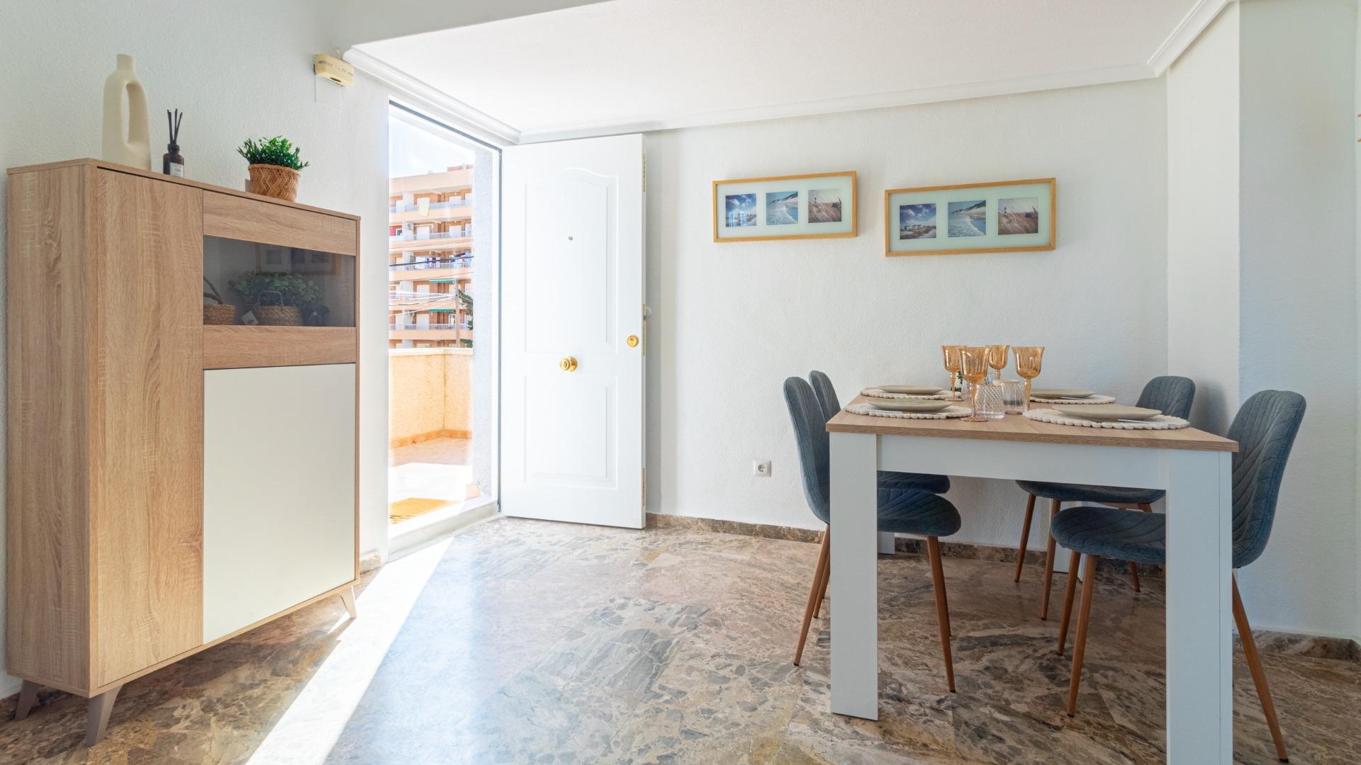 Resale - Apartment - Punta Prima