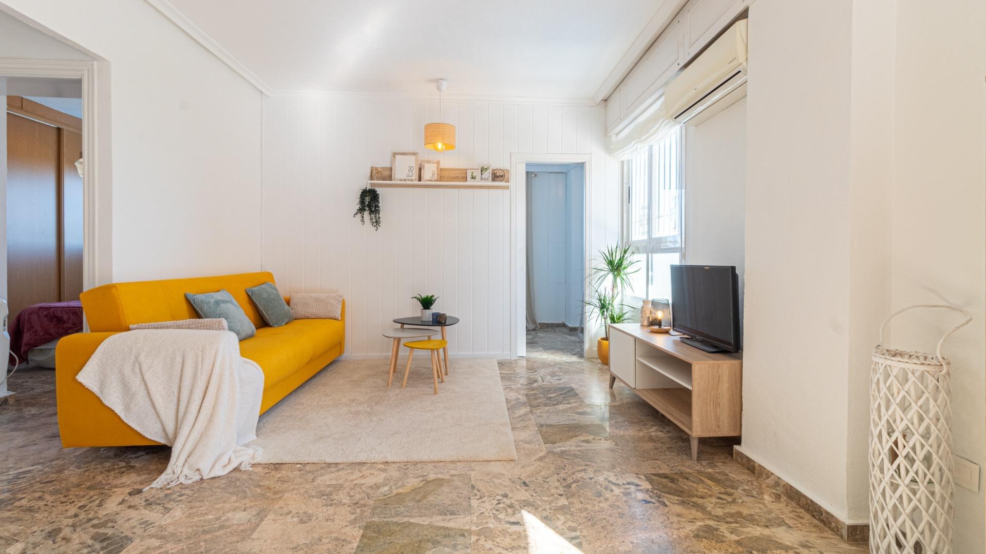 Resale - Apartment - Punta Prima