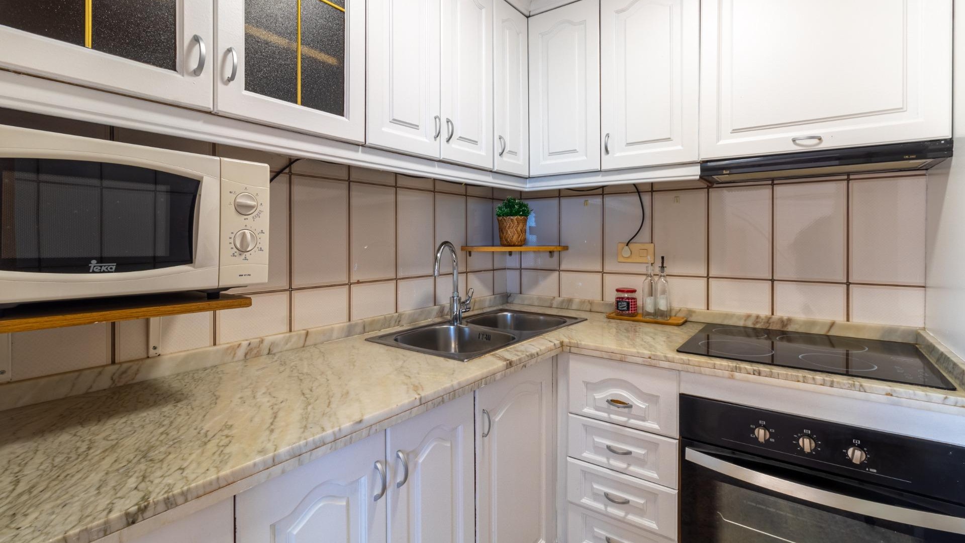 Resale - Apartment - Punta Prima