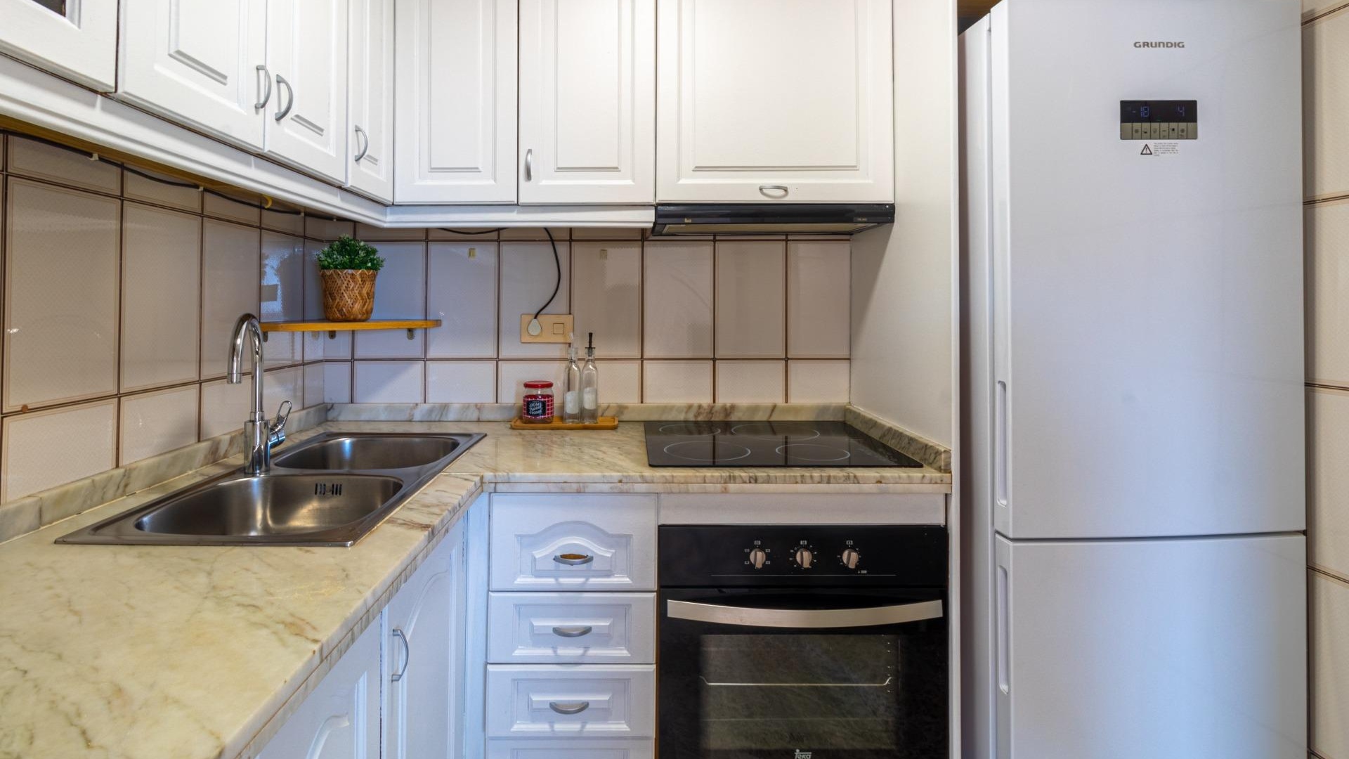 Resale - Apartment - Punta Prima