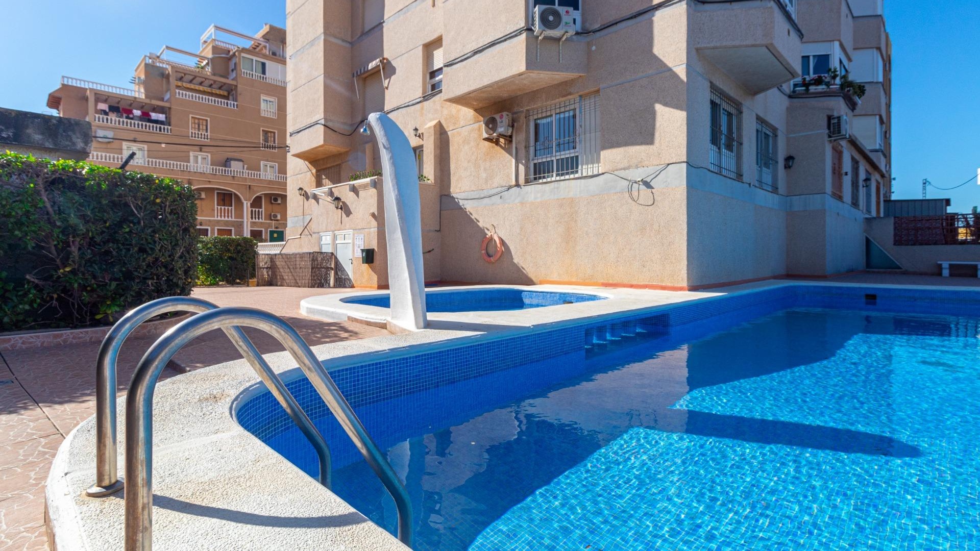 Resale - Apartment - Punta Prima