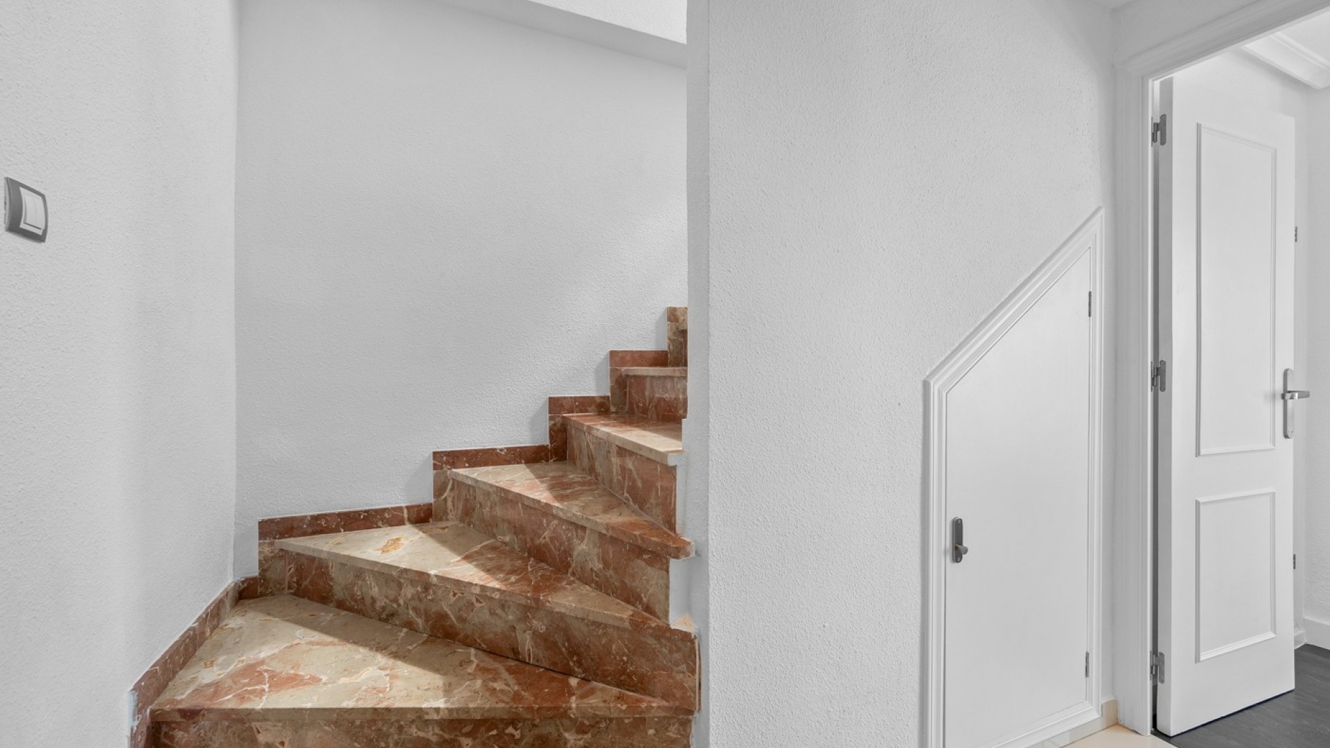 Resale - Apartment - Punta Prima