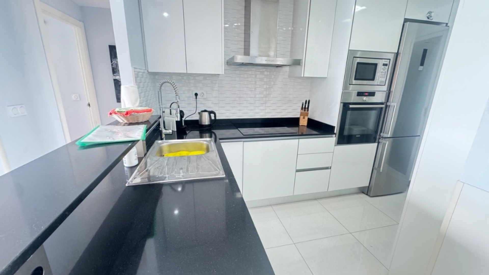 Resale - Apartment - Punta Prima