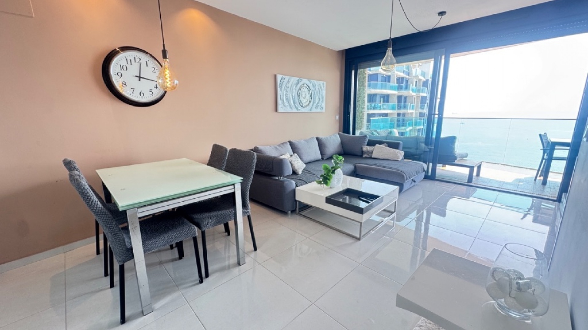 Resale - Apartment - Punta Prima