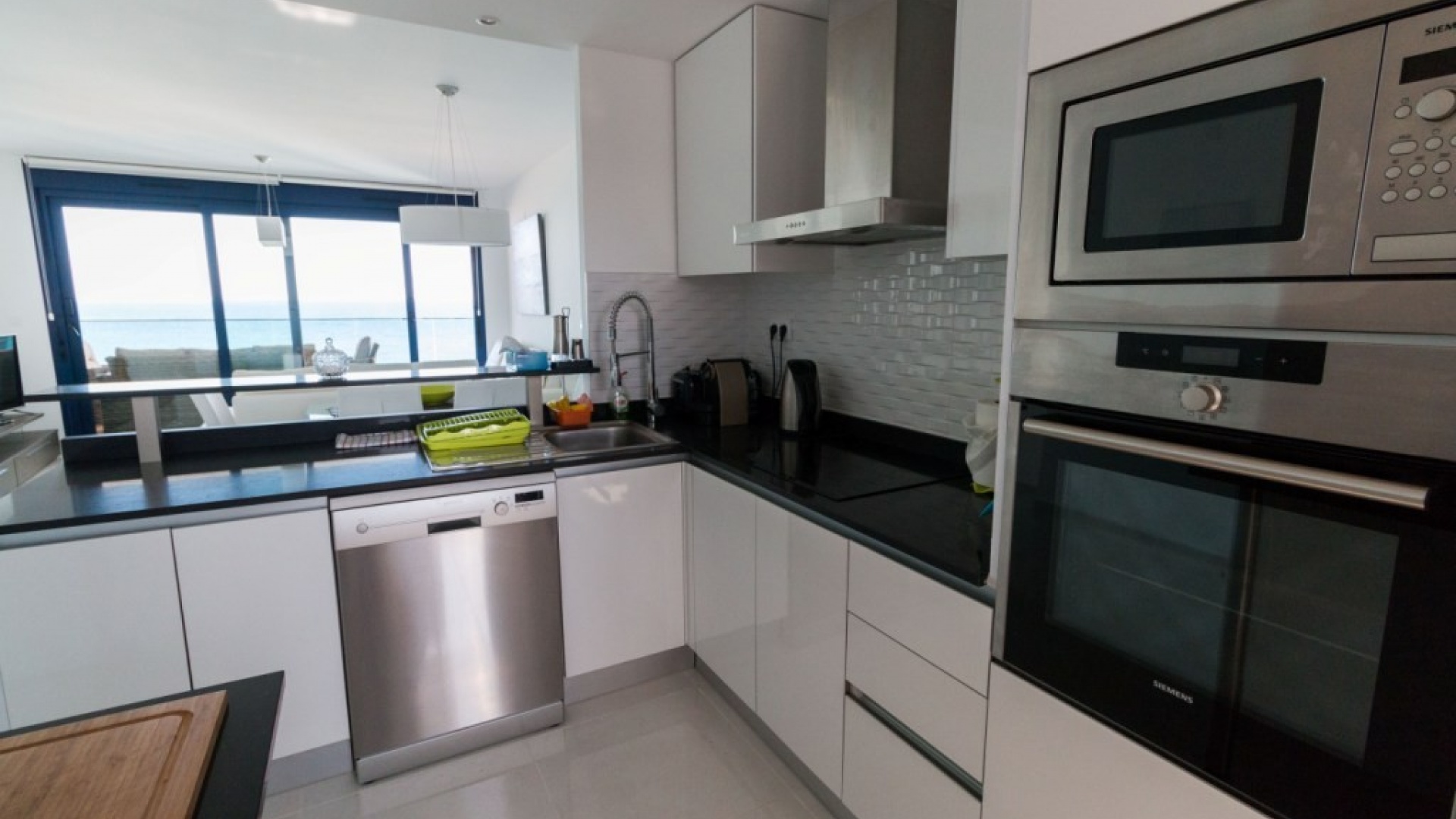 Resale - Apartment - Punta Prima