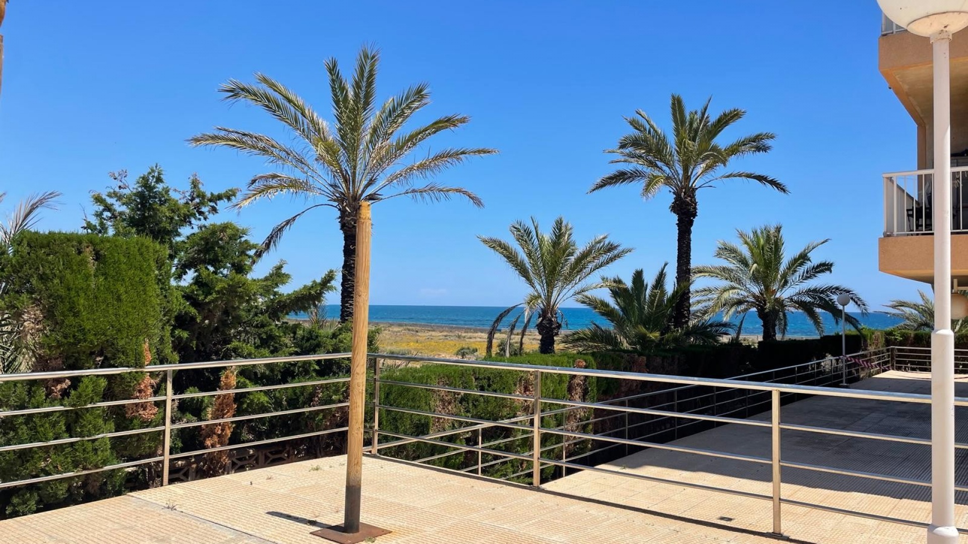 Resale - Apartment - Punta Prima