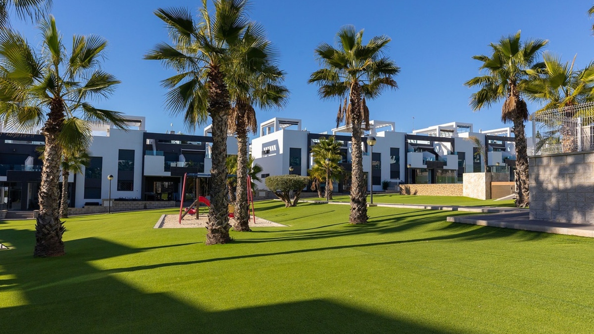 Resale - Apartment - Punta Prima