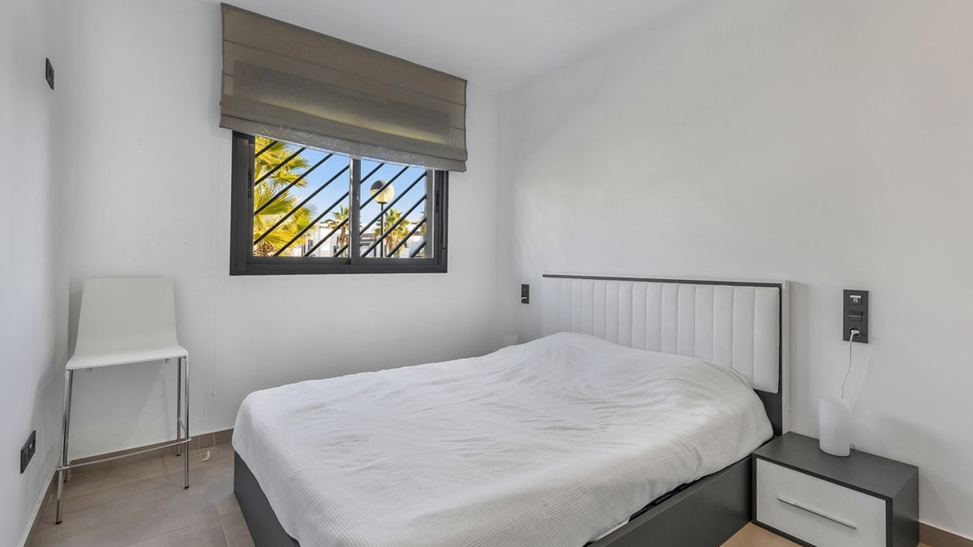 Resale - Apartment - Punta Prima