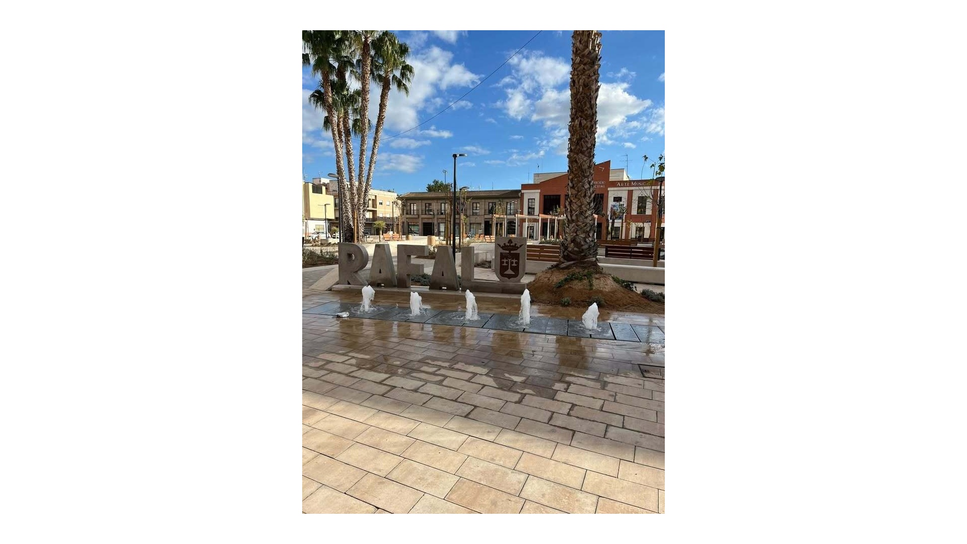 Resale - Apartment - Rafal