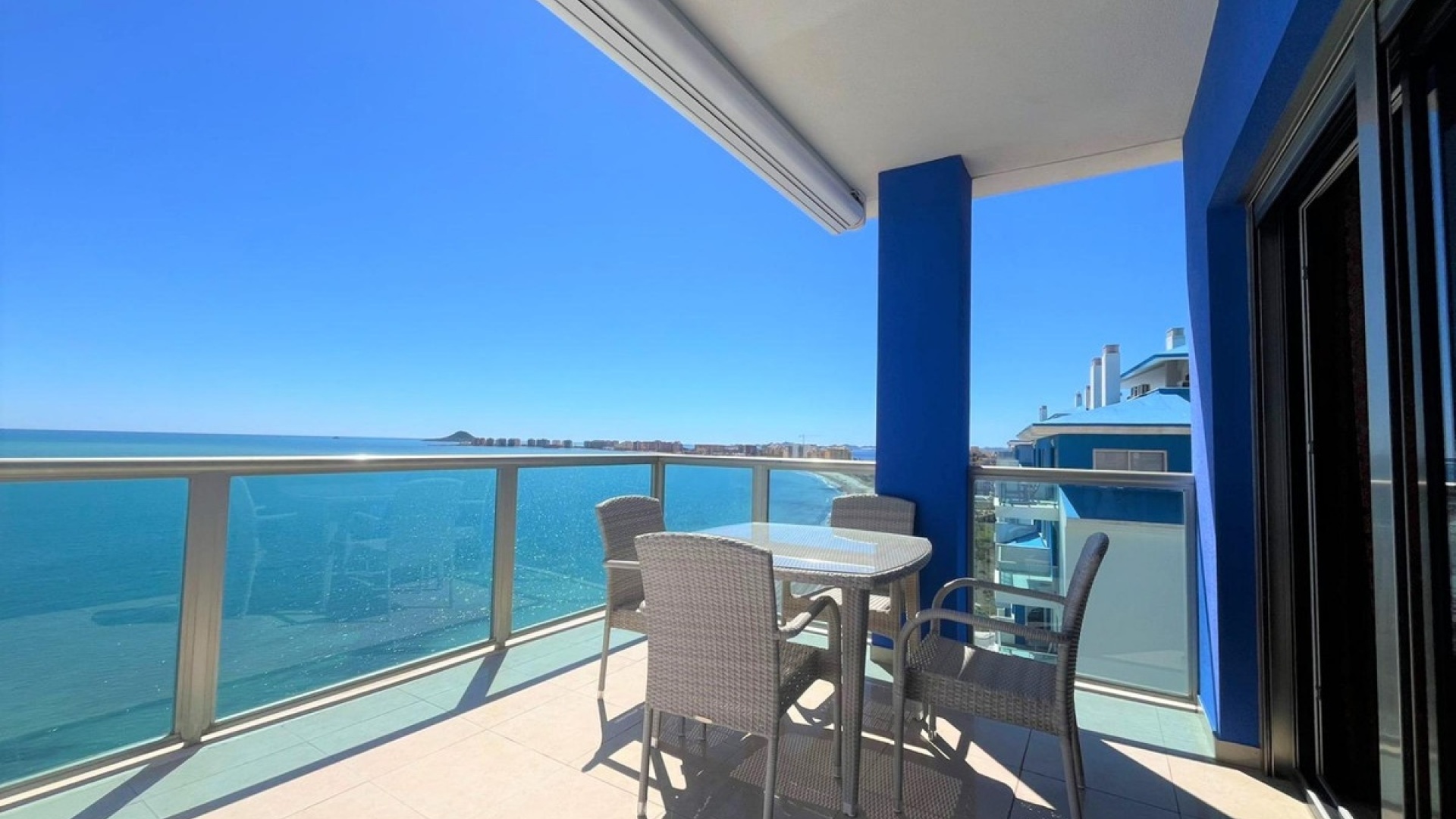 Resale - Apartment - San Javier - La Manga Del Mar Menor