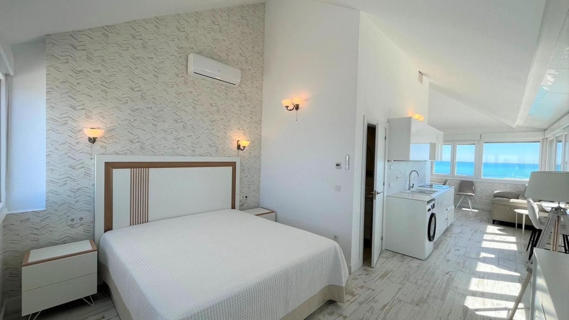 Resale - Apartment - San Javier - La Manga Del Mar Menor