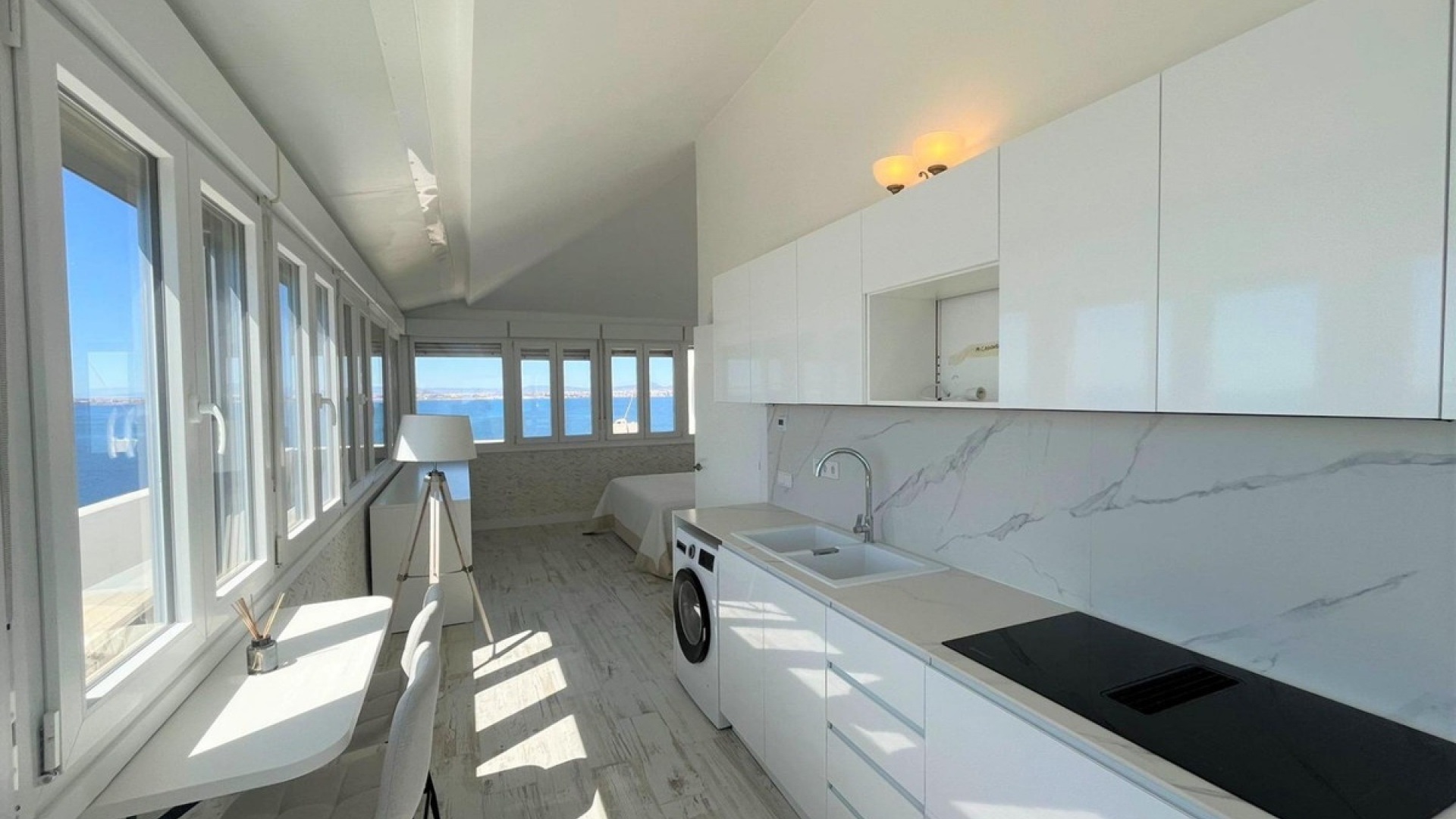 Resale - Apartment - San Javier - La Manga Del Mar Menor