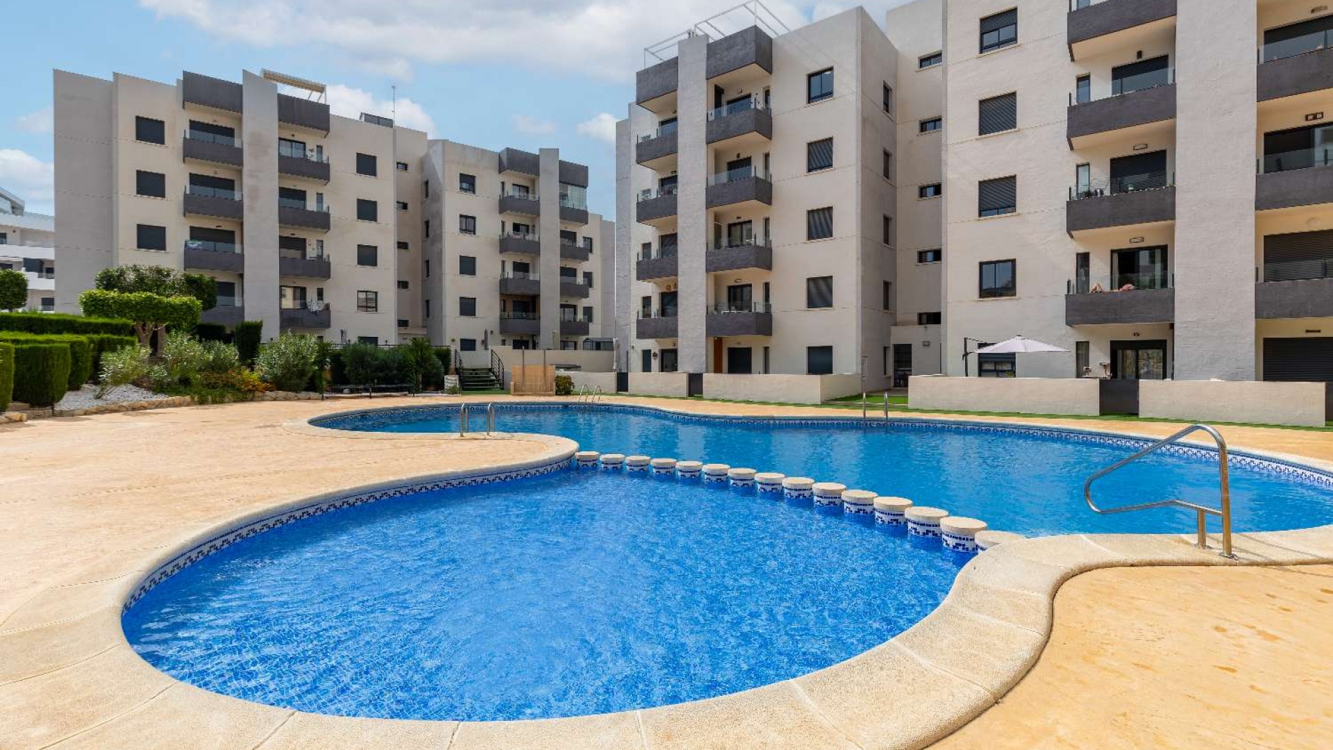 Resale - Apartment - San Miguel de Salinas - Res. Angelina