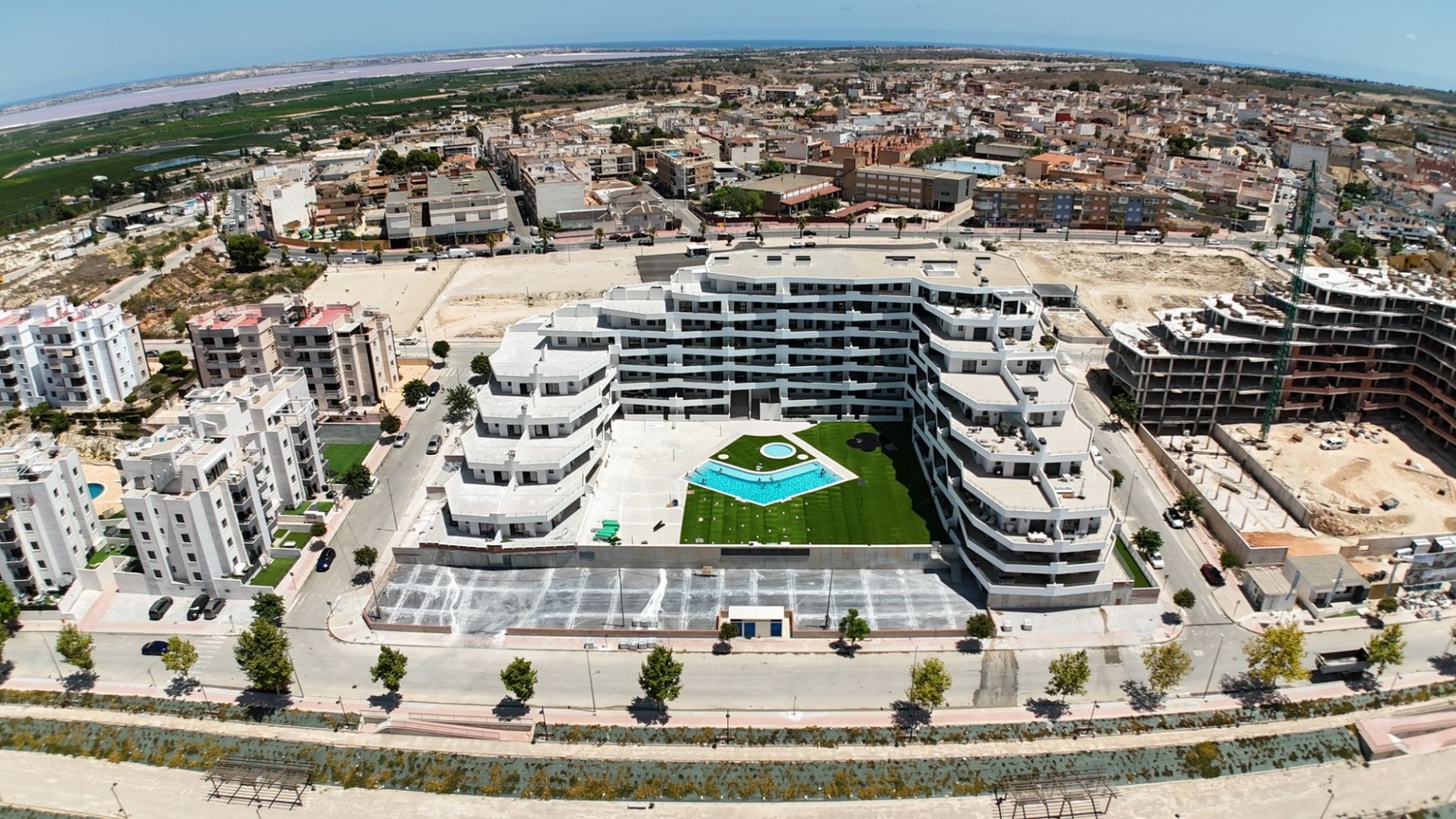 Resale - Apartment - San Miguel de Salinas - Res. Paradise Resort