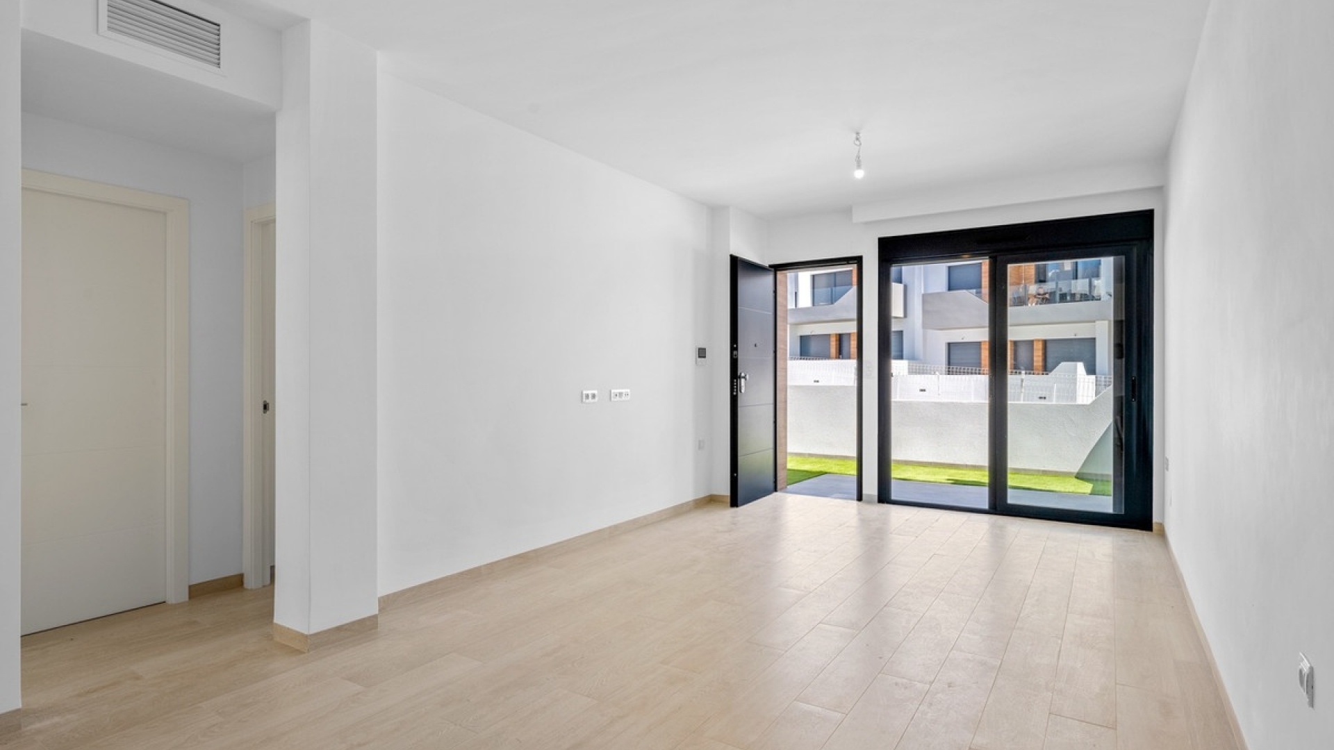 Resale - Apartment - San Miguel de Salinas - San Miguel