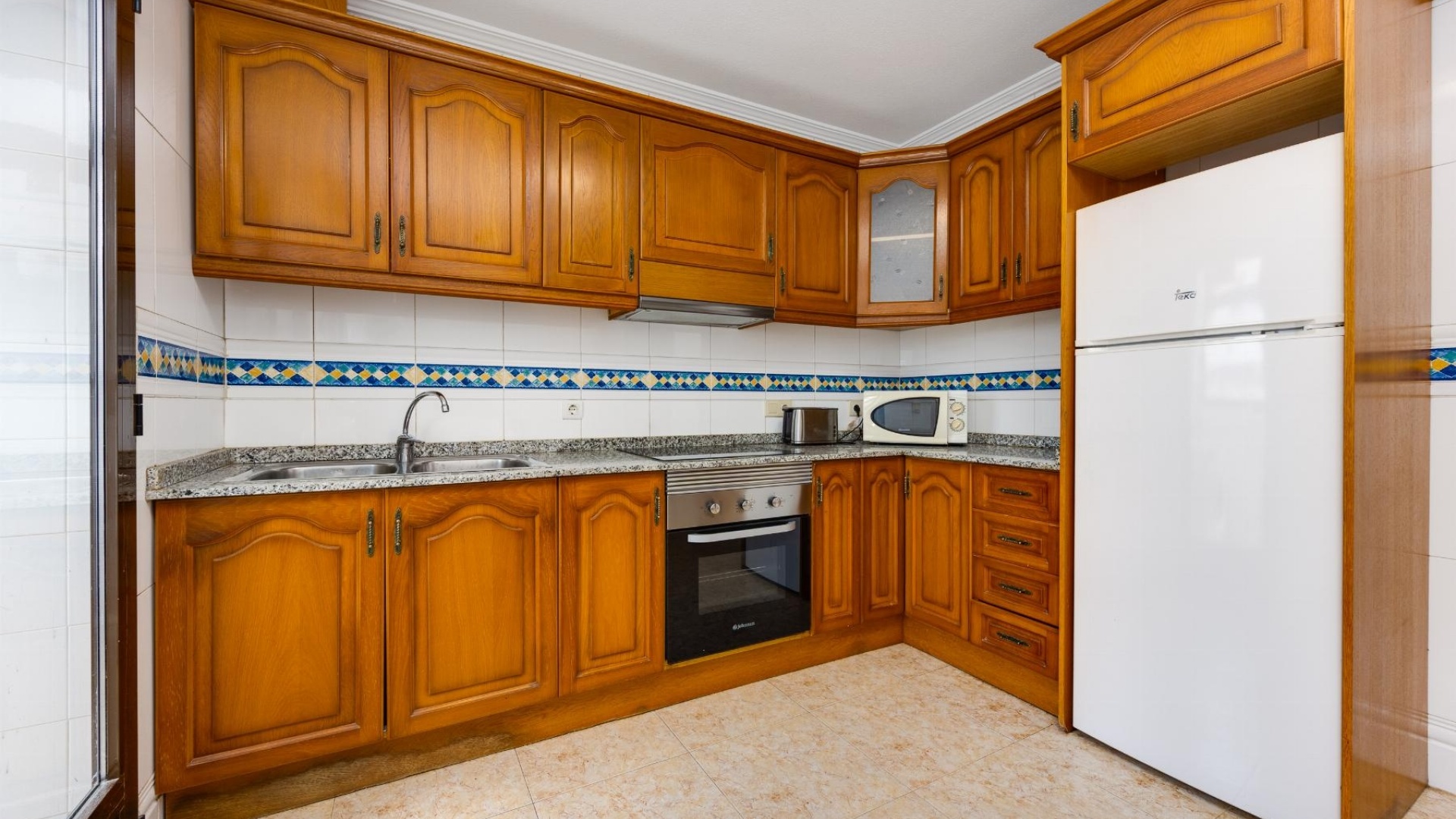 Resale - Apartment - San Miguel de Salinas
