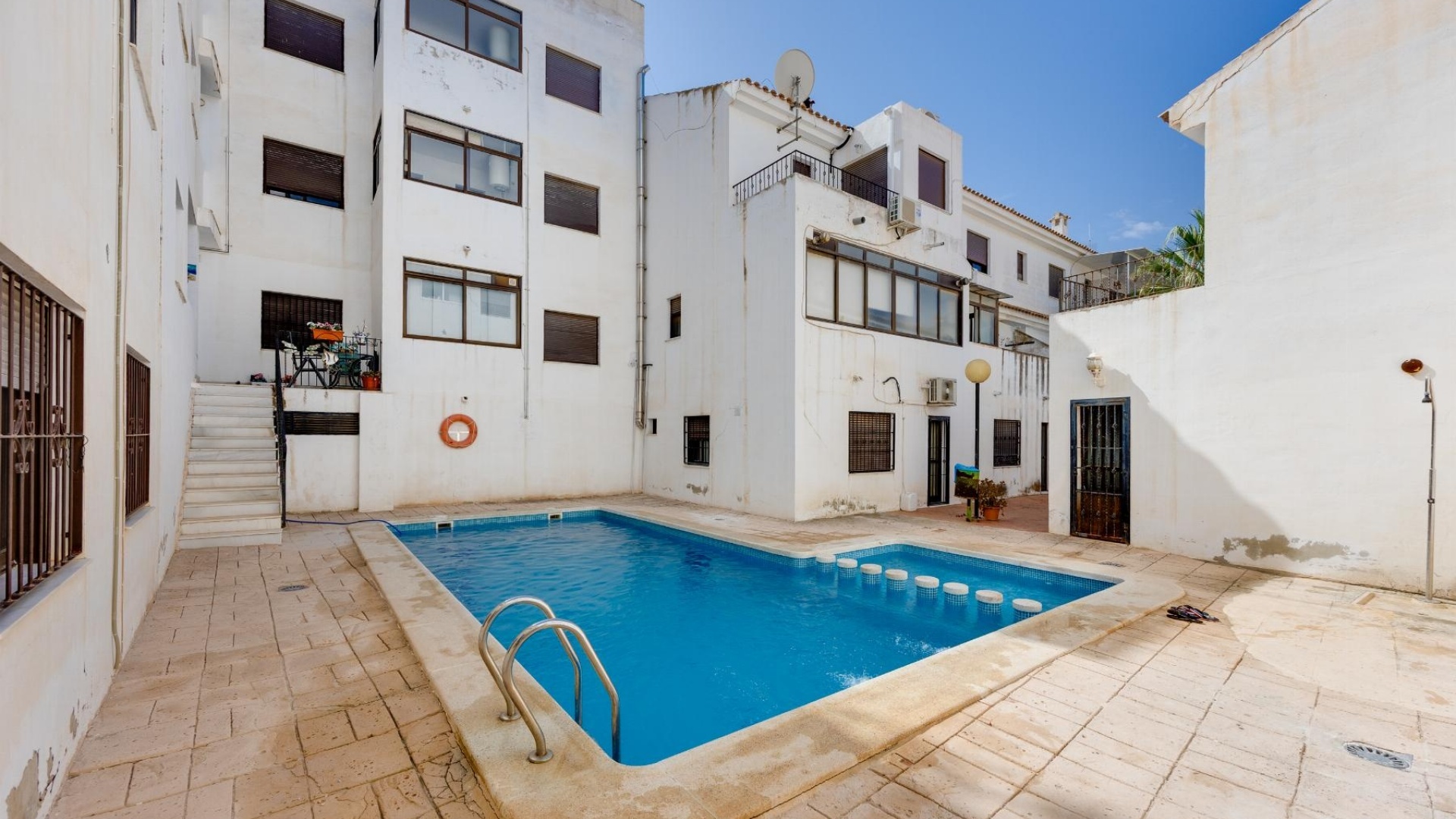 Resale - Apartment - San Miguel de Salinas