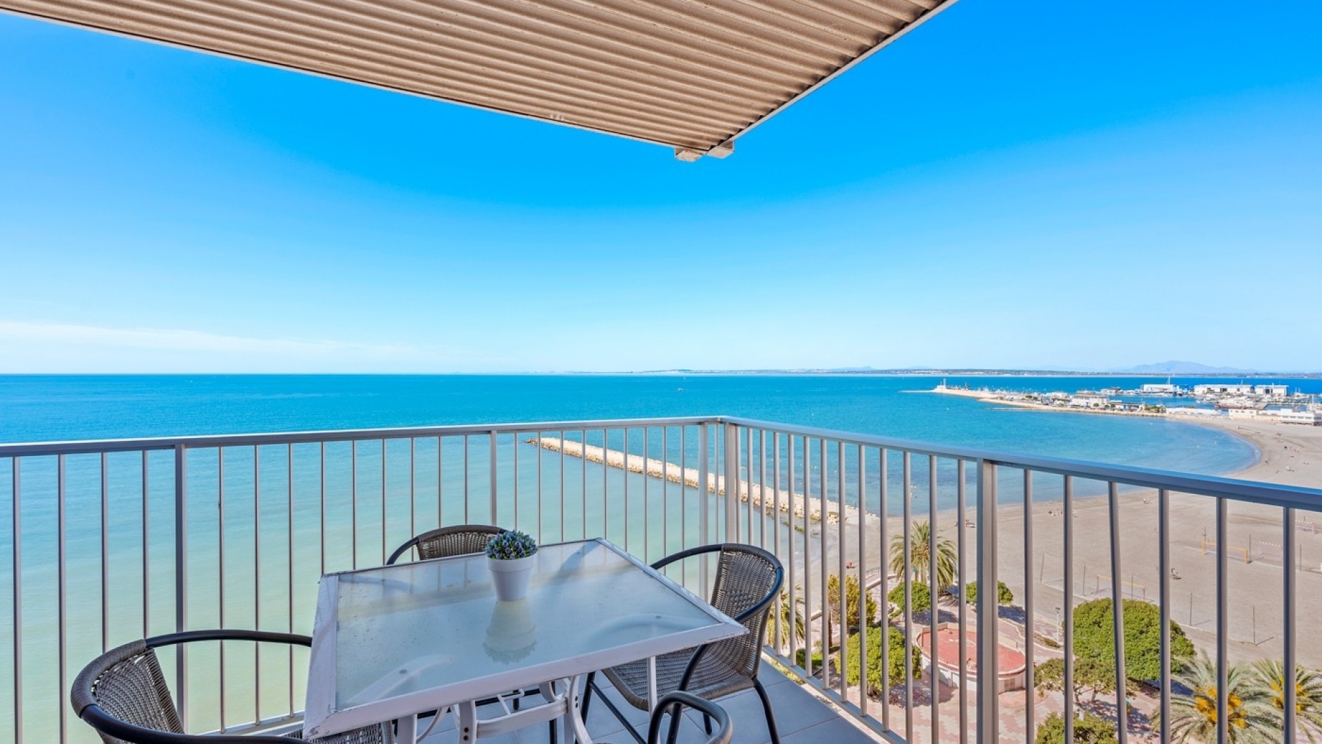 Resale - Apartment - Santa Pola