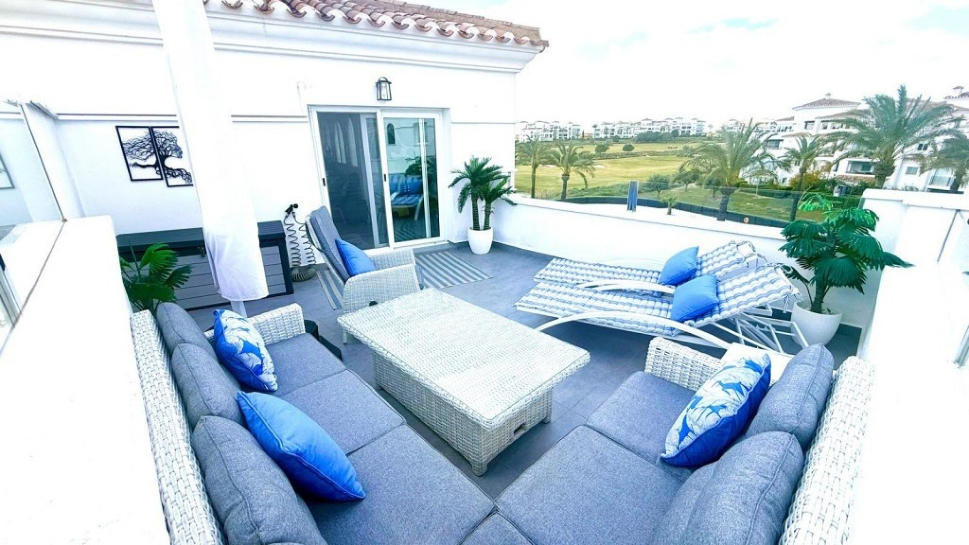 Resale - Apartment - Sucina