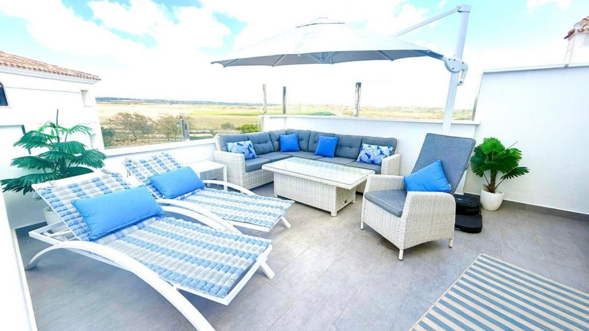 Resale - Apartment - Sucina