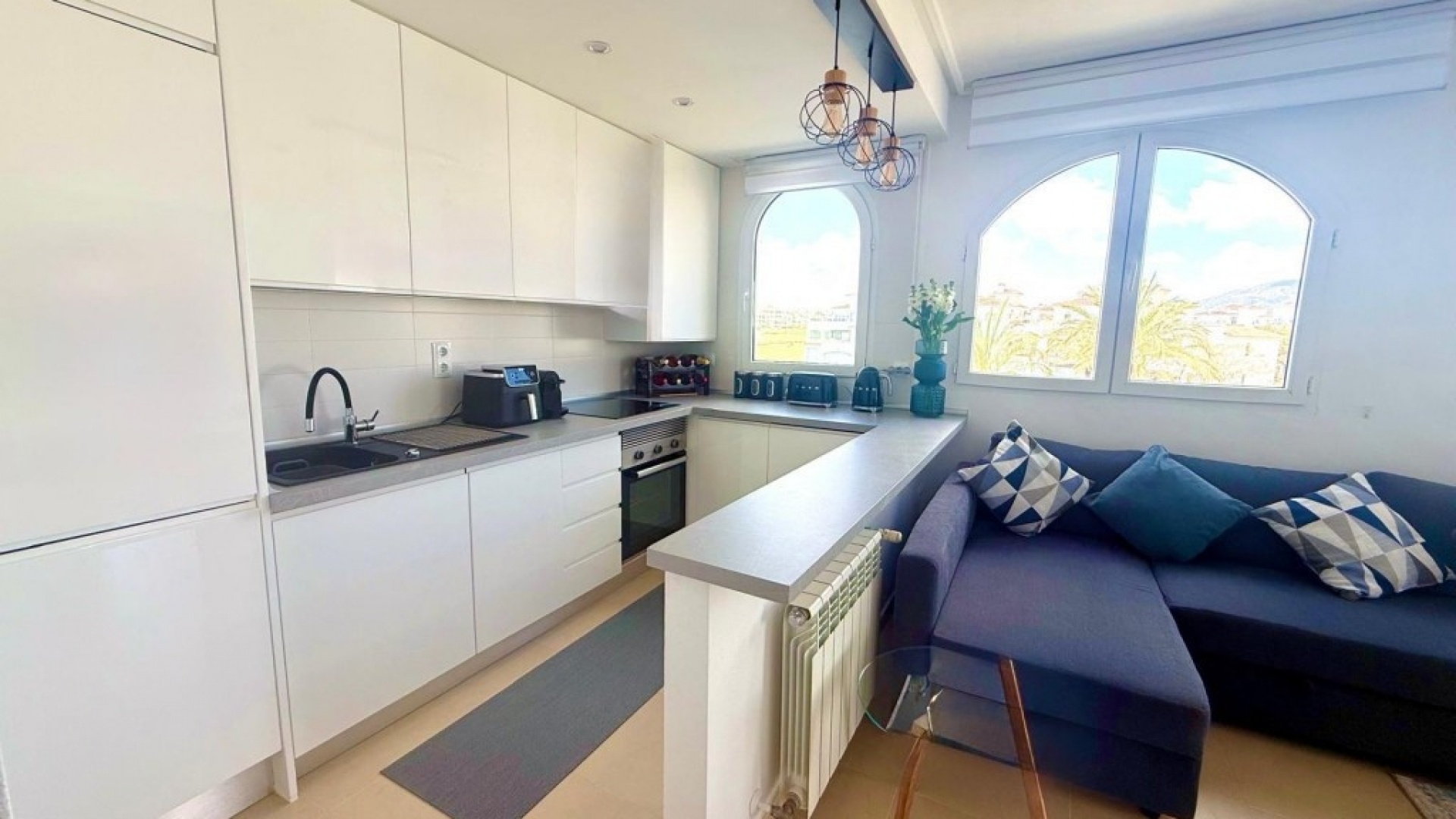 Resale - Apartment - Sucina