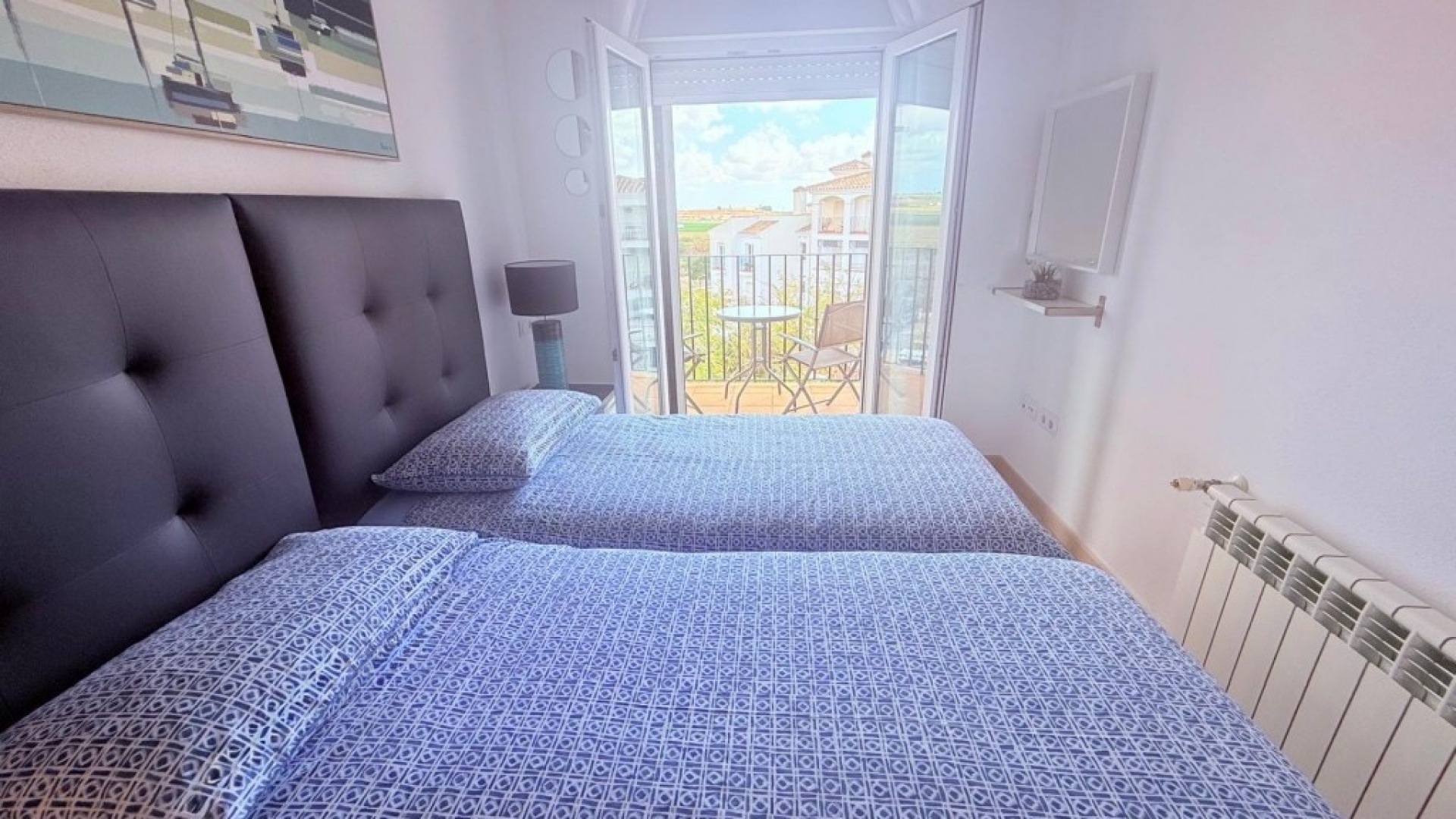 Resale - Apartment - Sucina