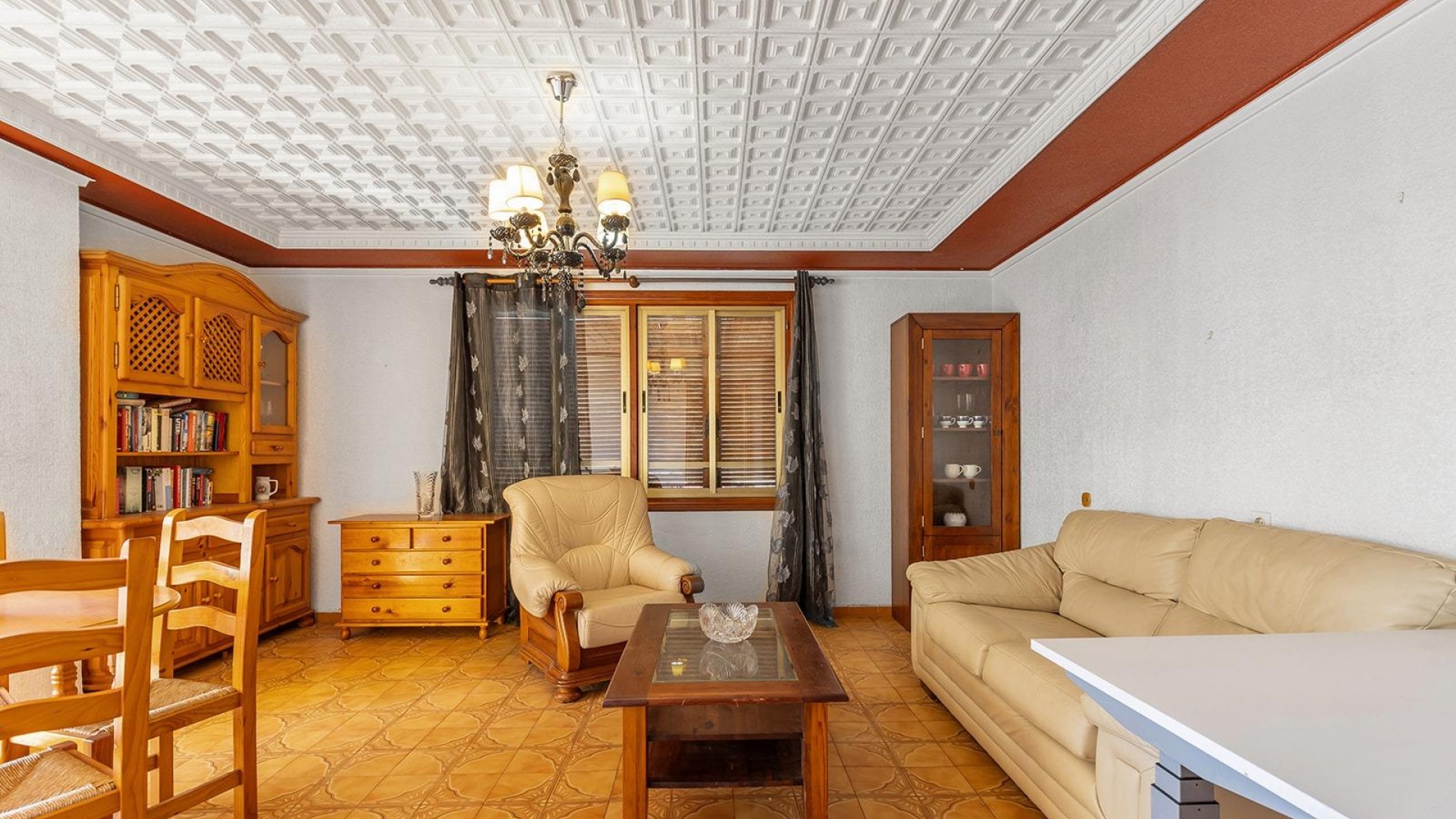 Resale - Apartment - Torrevieja - 1st line to the sea