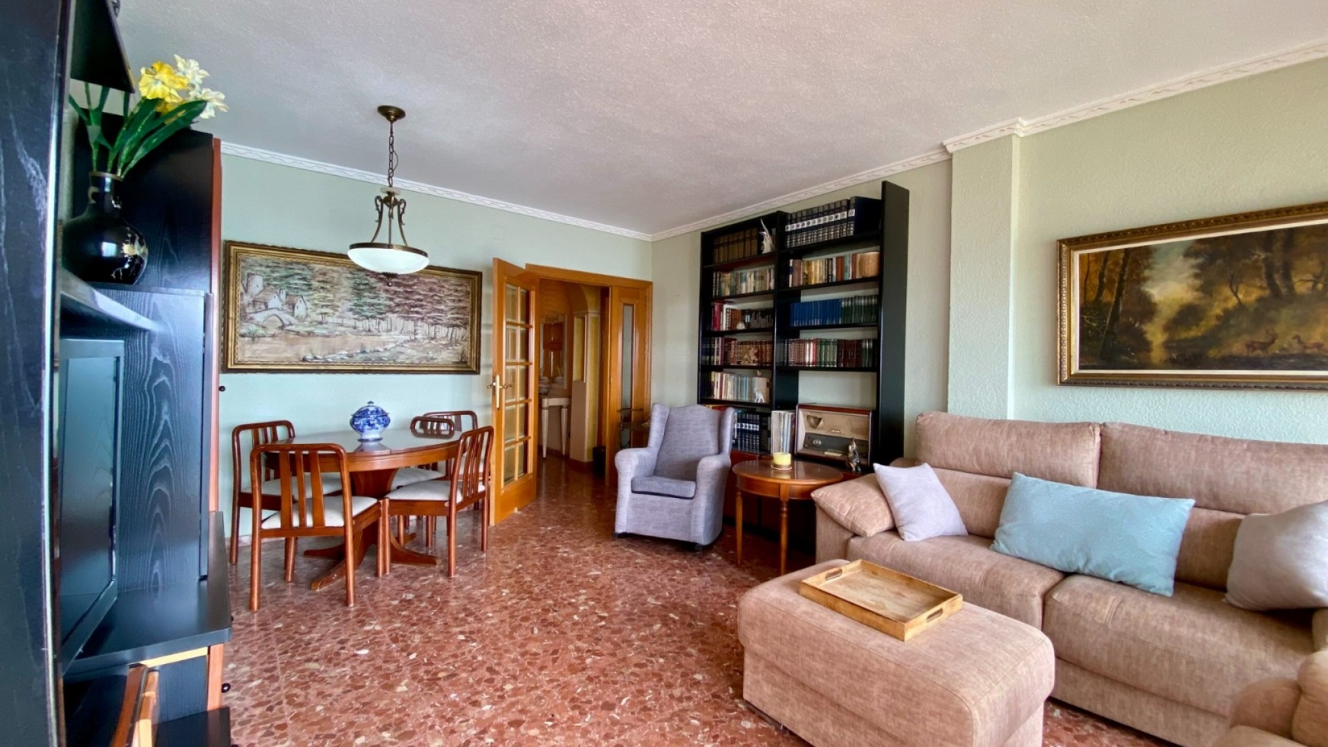 Resale - Apartment - Torrevieja - 1st line to the sea